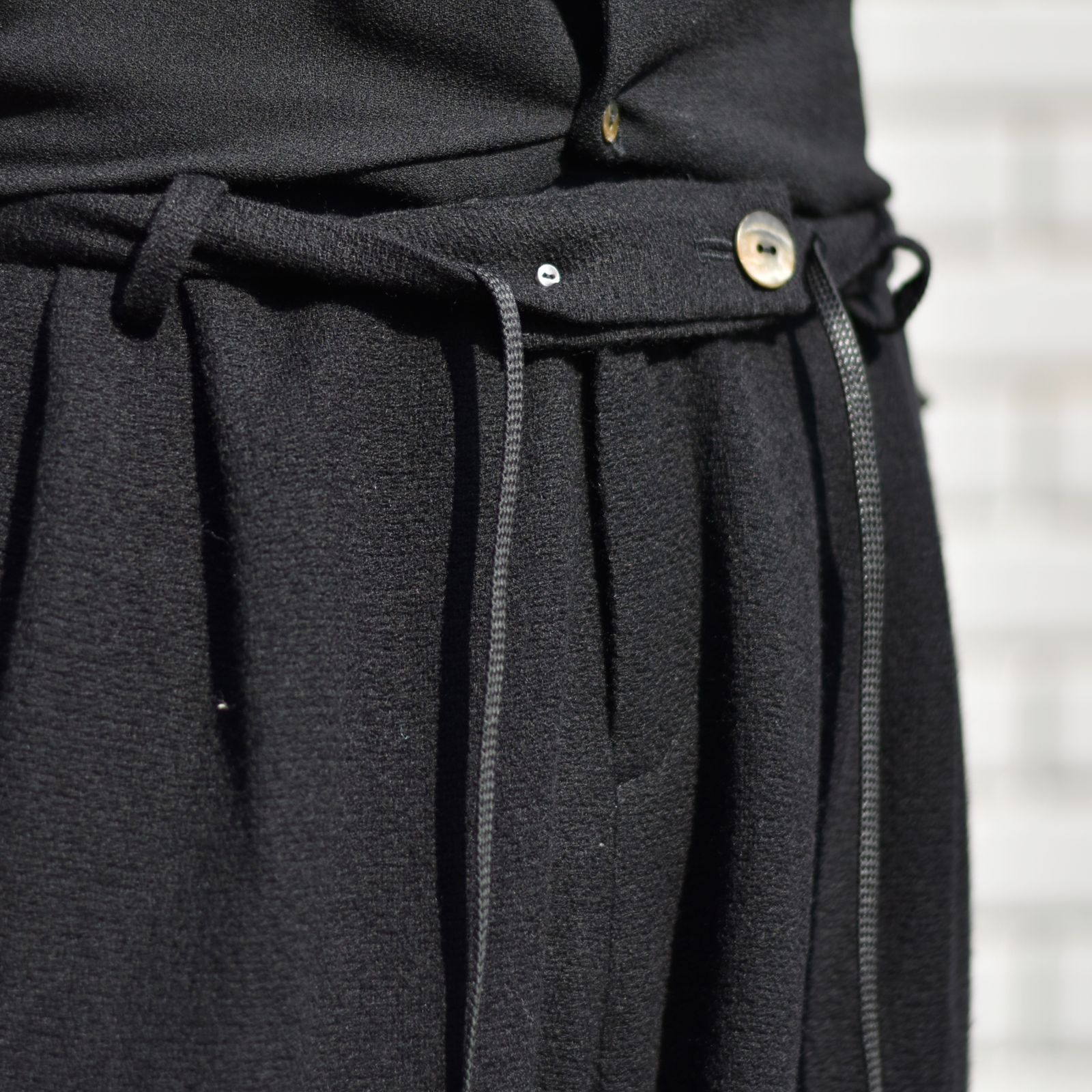 kujaku - higotai pants (black) / ヒゴタイ パンツ | chord online store