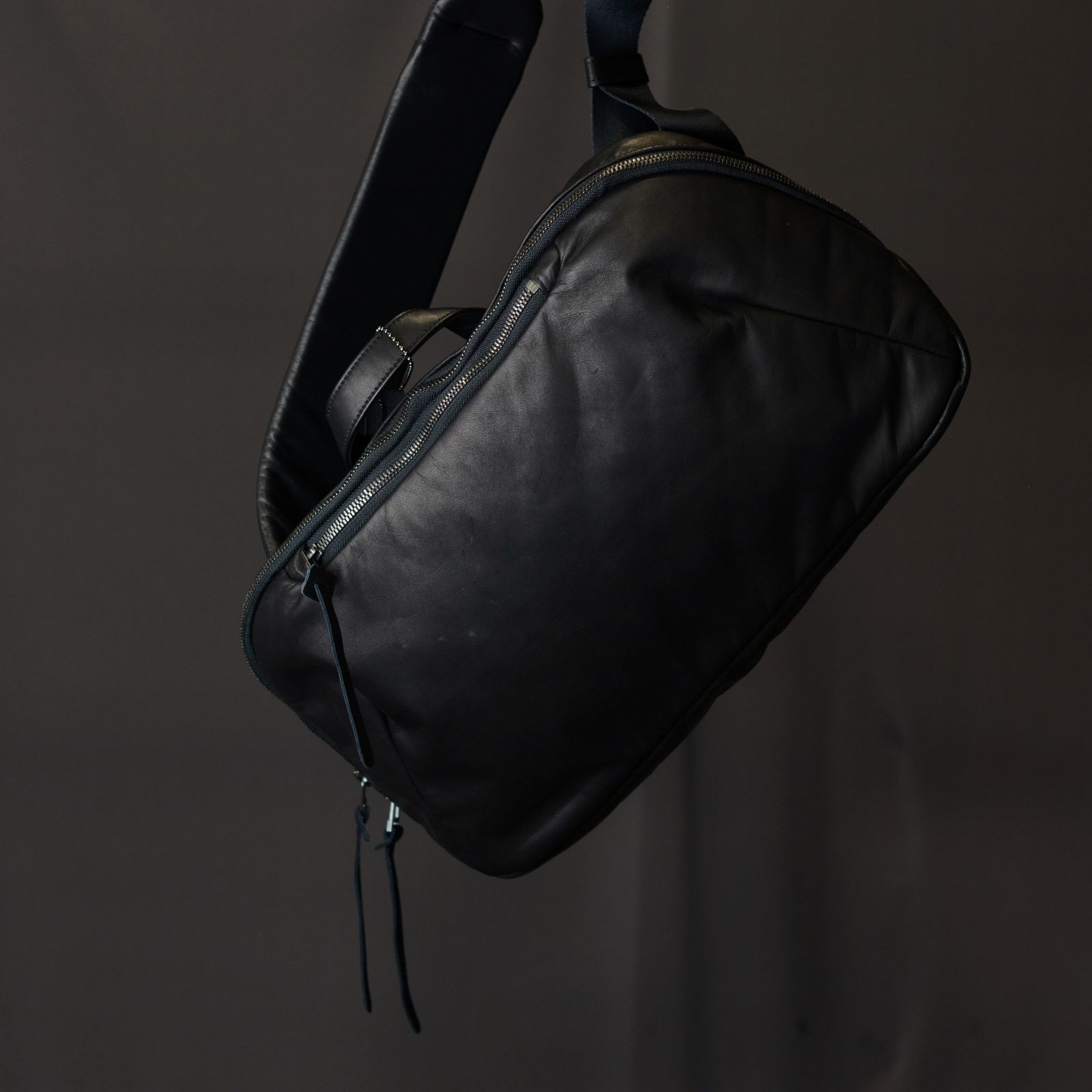 ISAMU KATAYAMA BACKLASH - Double Shoulder Shoulder Bag