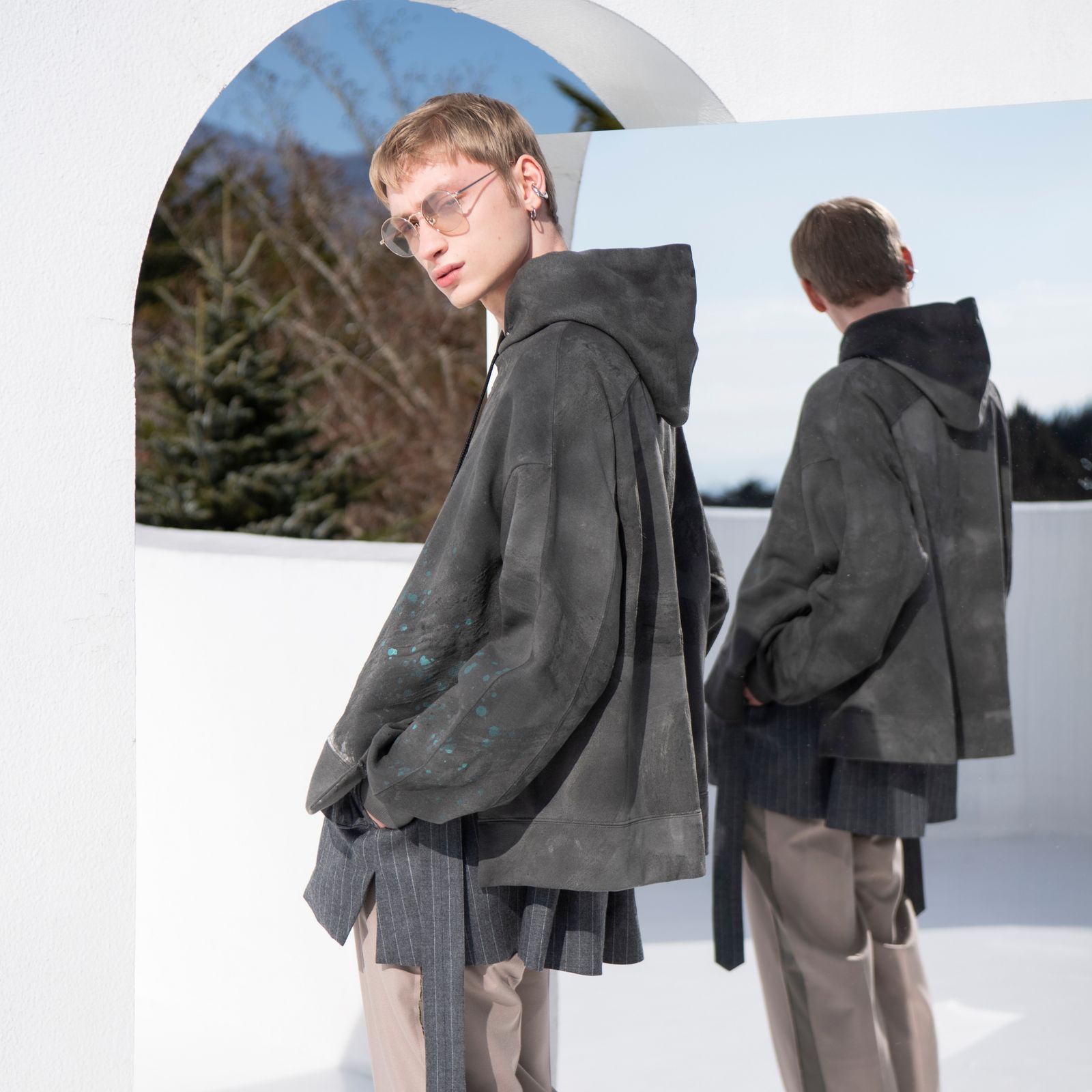 クロップドフーディ / LB23AW-PK01-STC (IRON)