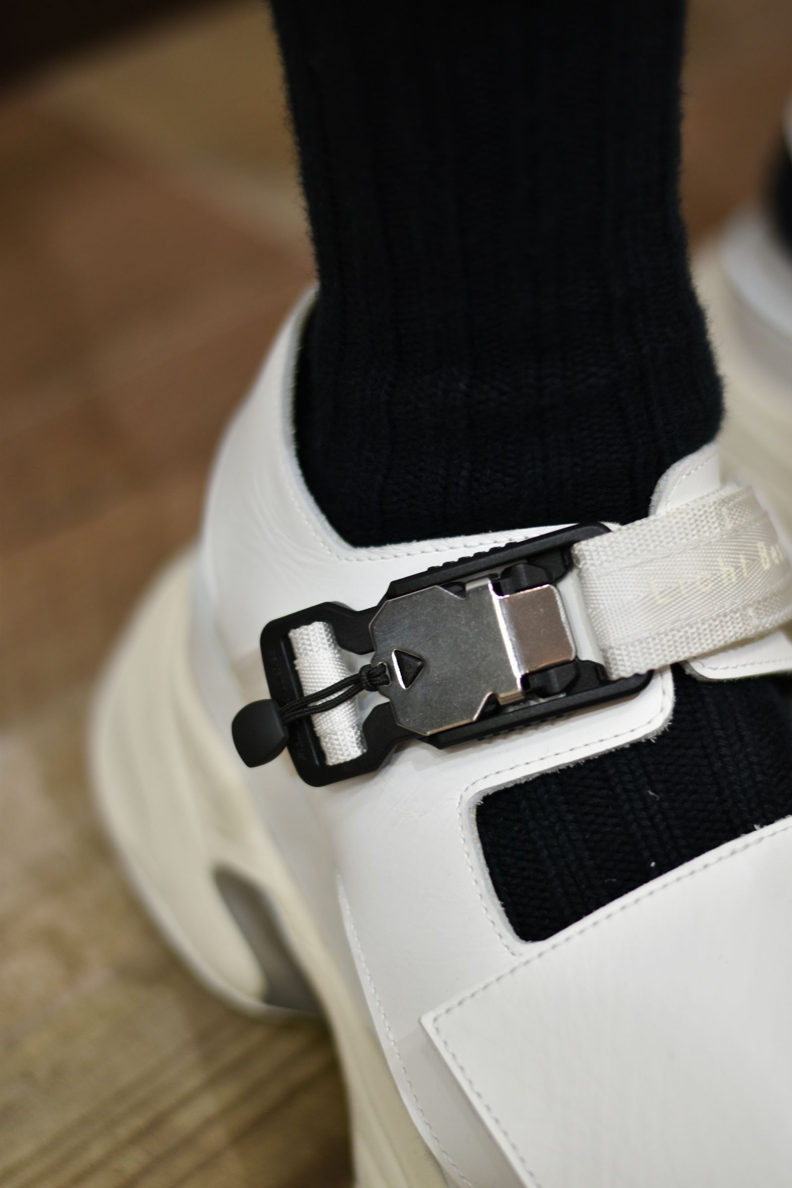 マグネットバックルシューサンダル / LB22SS-SHOES01 (WHITE)