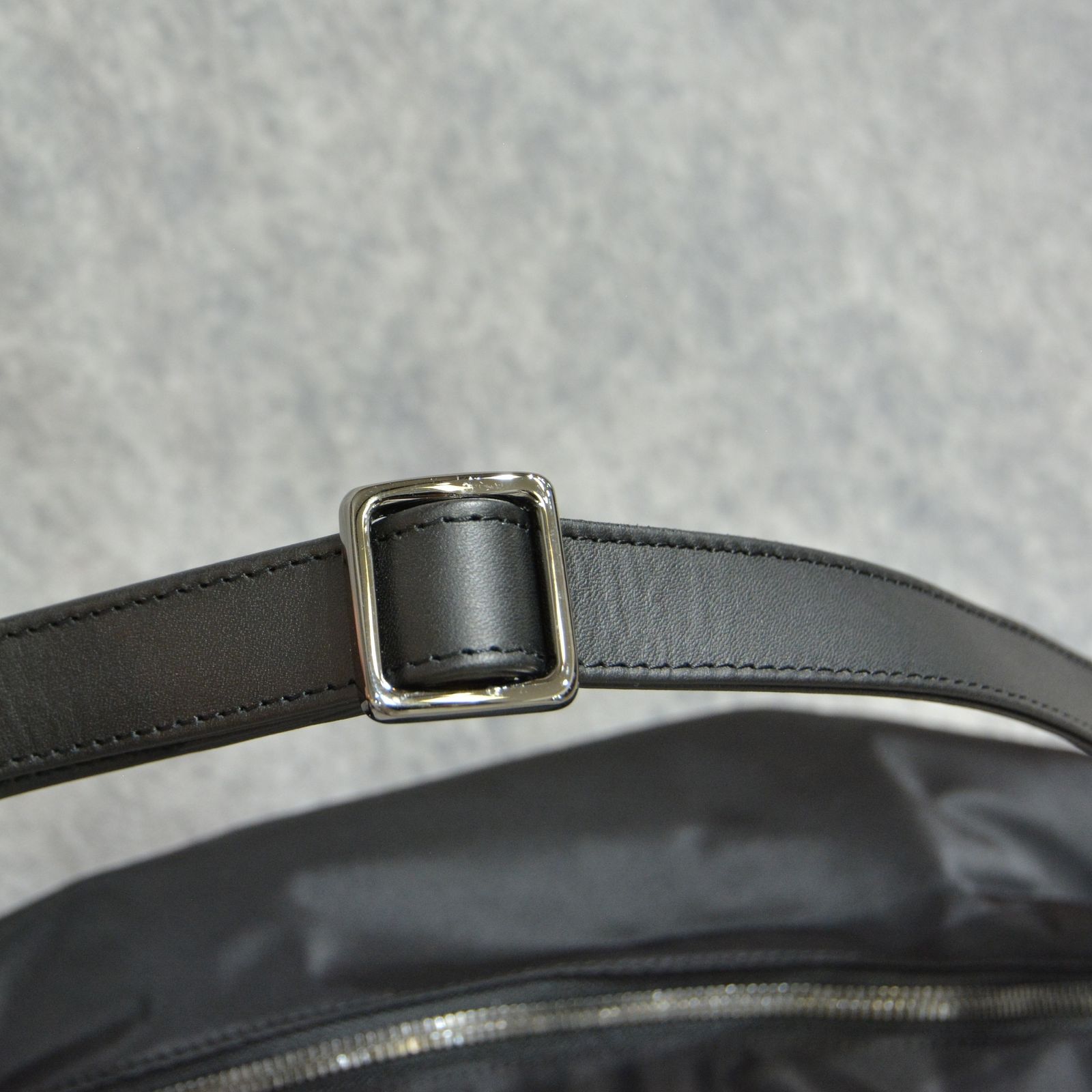 DRAPE SHOULDER (BLACK) / ナイロン バッグ （ブラック） DK-I35-830-2-02