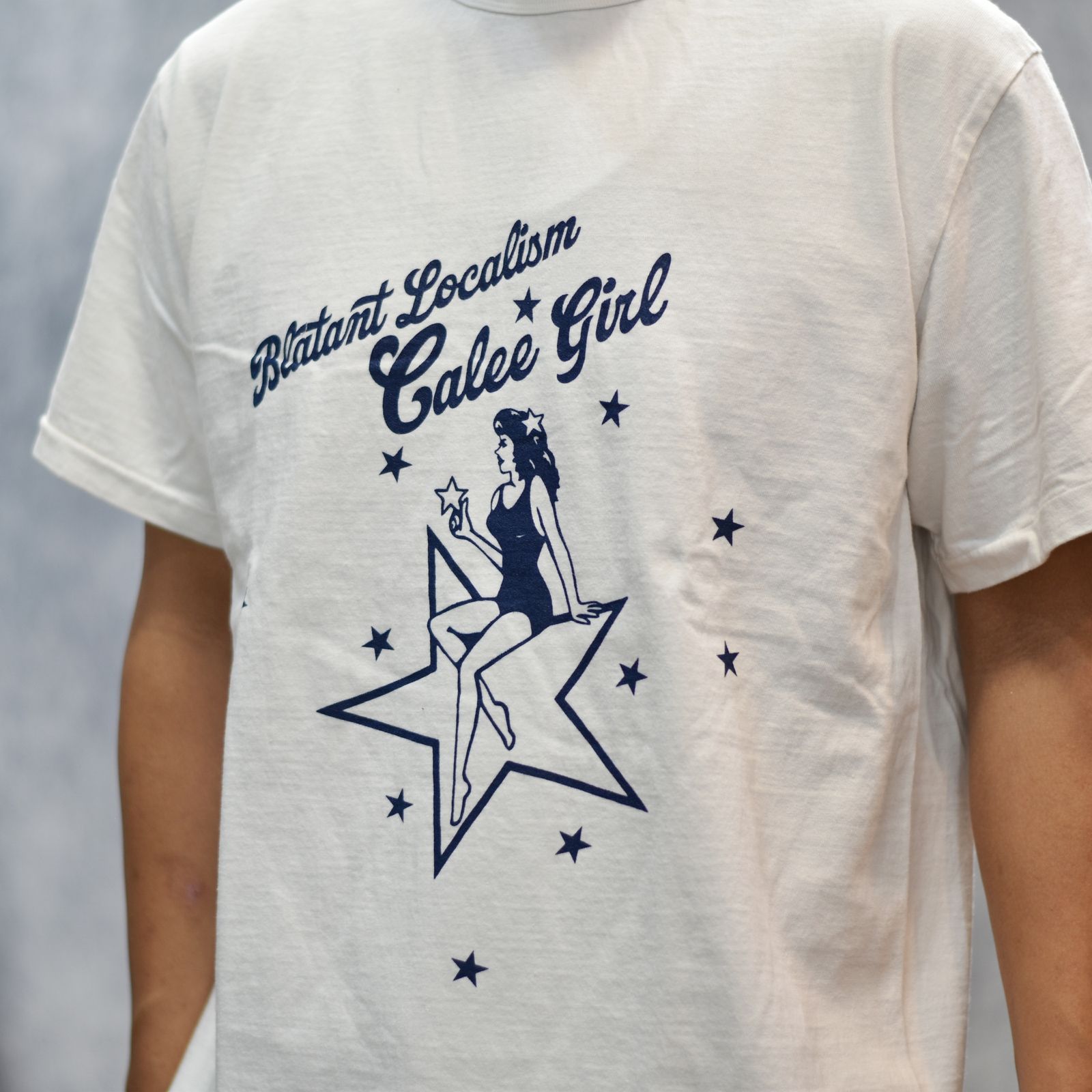 BINDER NECK CAL GIRL VINTAGE TEE (WHITE)｜プリントTシャツ｜CL-25SS062