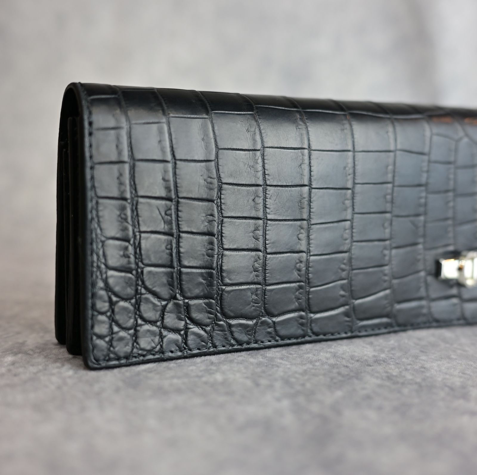 ISAMU KATAYAMA BACKLASH - CROCODILE COIN PURSE / スミ | Tempt