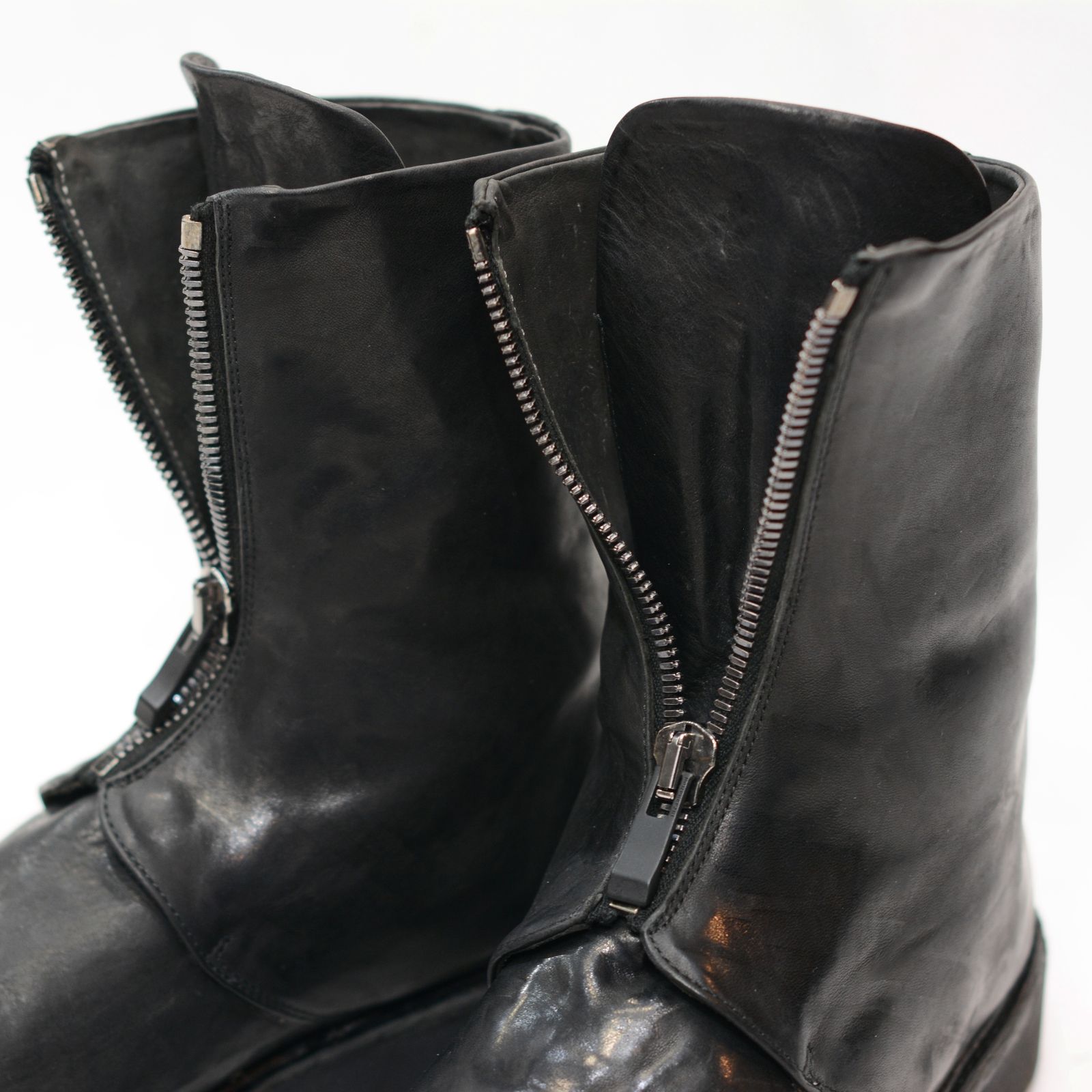 HORSE LEATHER FRONT ZIP COMBAT LINED FZ-1 BLACK CREPE SOLES PIECE DYED
