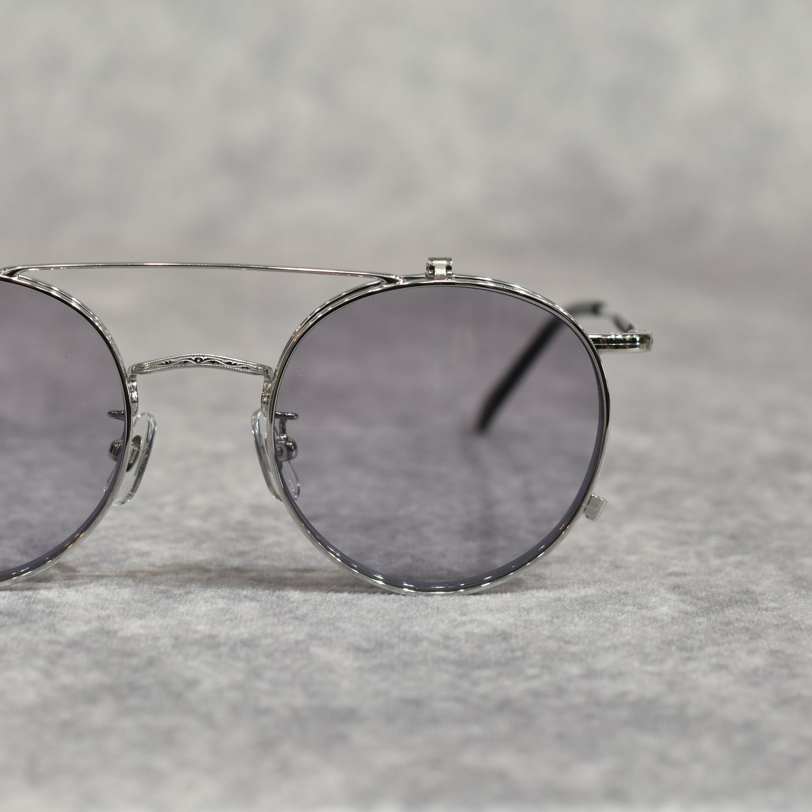 FLIP UP TYPE CIRCLE METAL GLASSES ＜EXCLUSIVE＞ (SILVER / GRAY)｜フリップアップタイプ サークルメタル サングラス｜CL-26SS001G EX