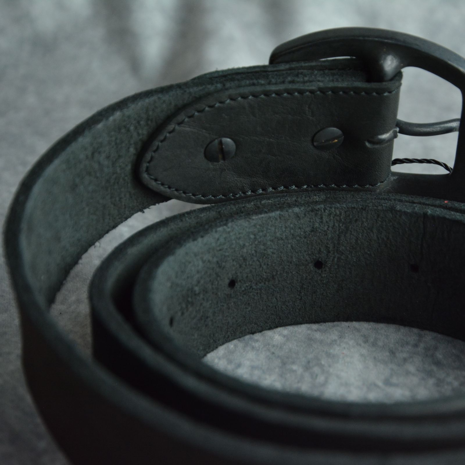 ダブルショルダーレザー 製品染めベルト （BLACK / ブラック）