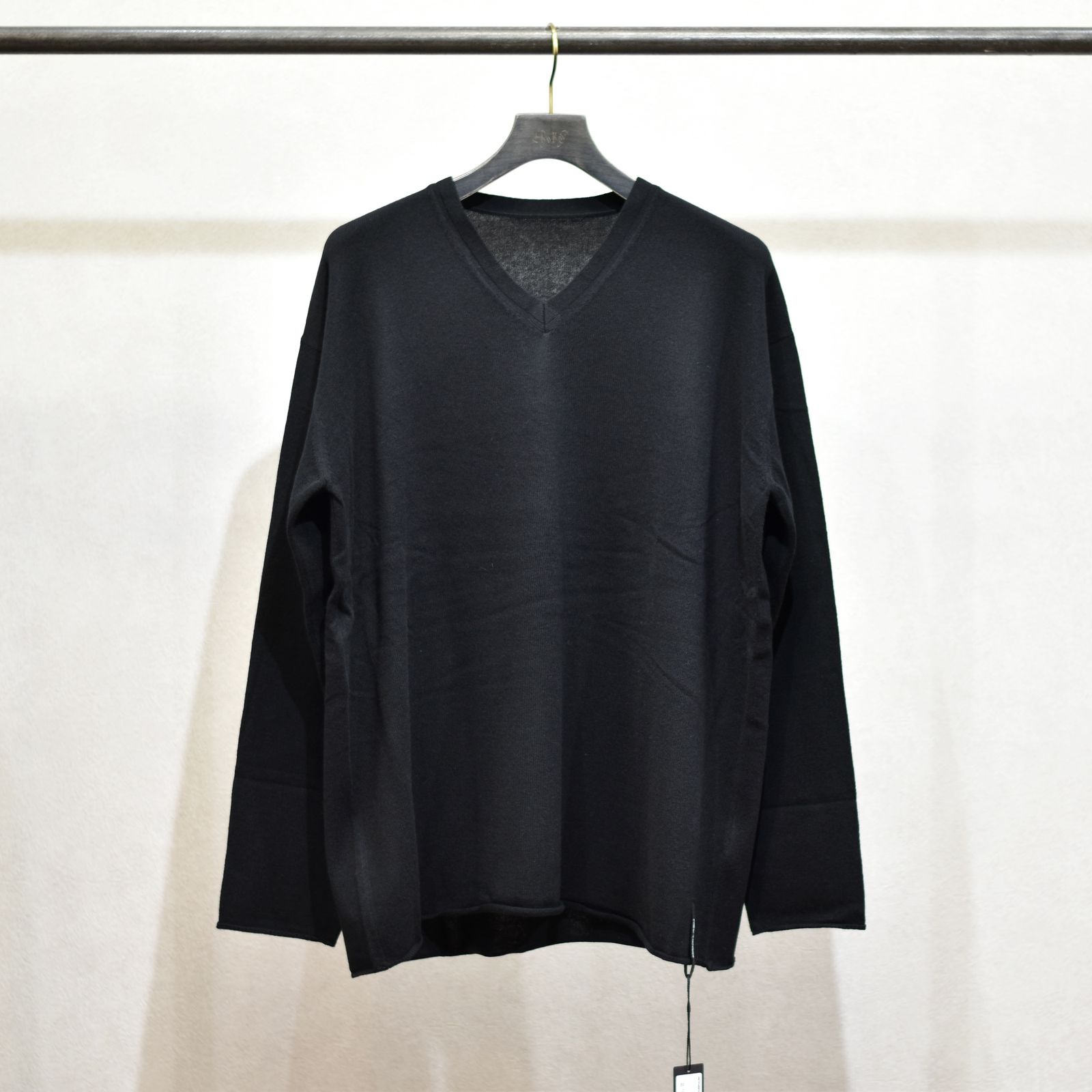 ウールカシミアニット Vネック （BLACK）