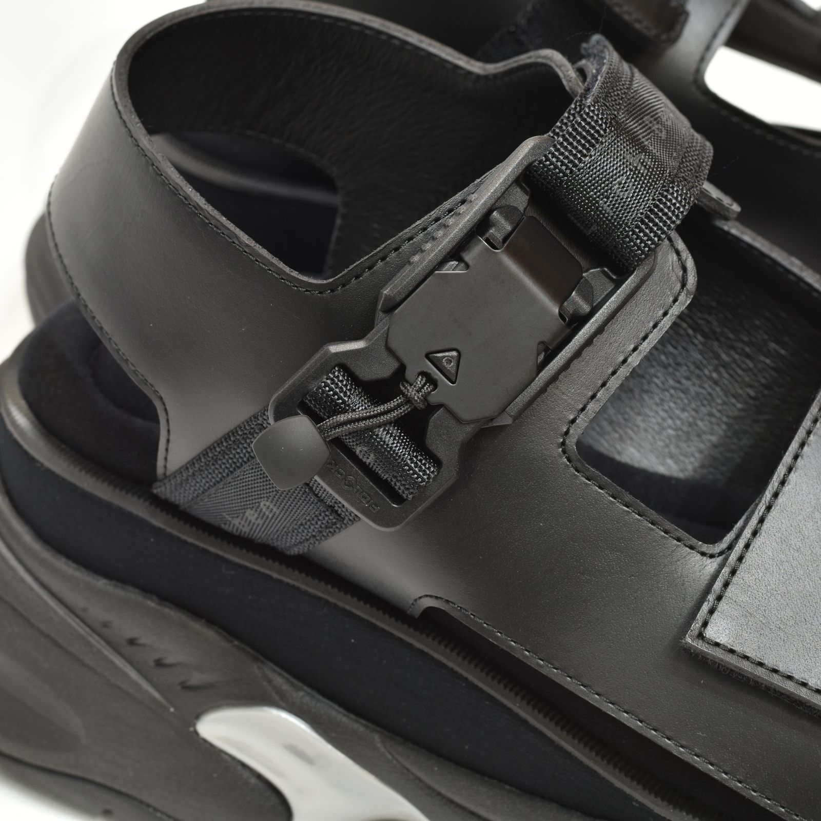 マグネットバックルシューサンダル / LB22SS-SHOES01 (BLACK)