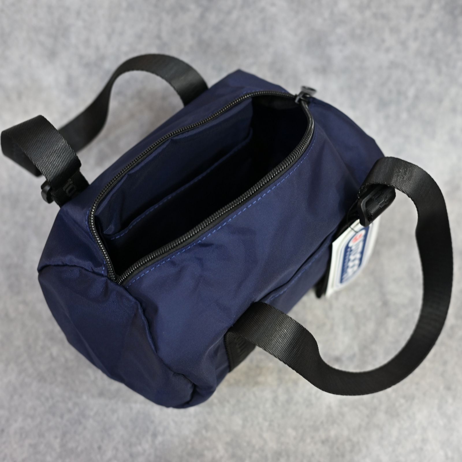× OUTDOOR PRODUCTS MINI BARREL BAG （NAVY）｜2252-AC06
