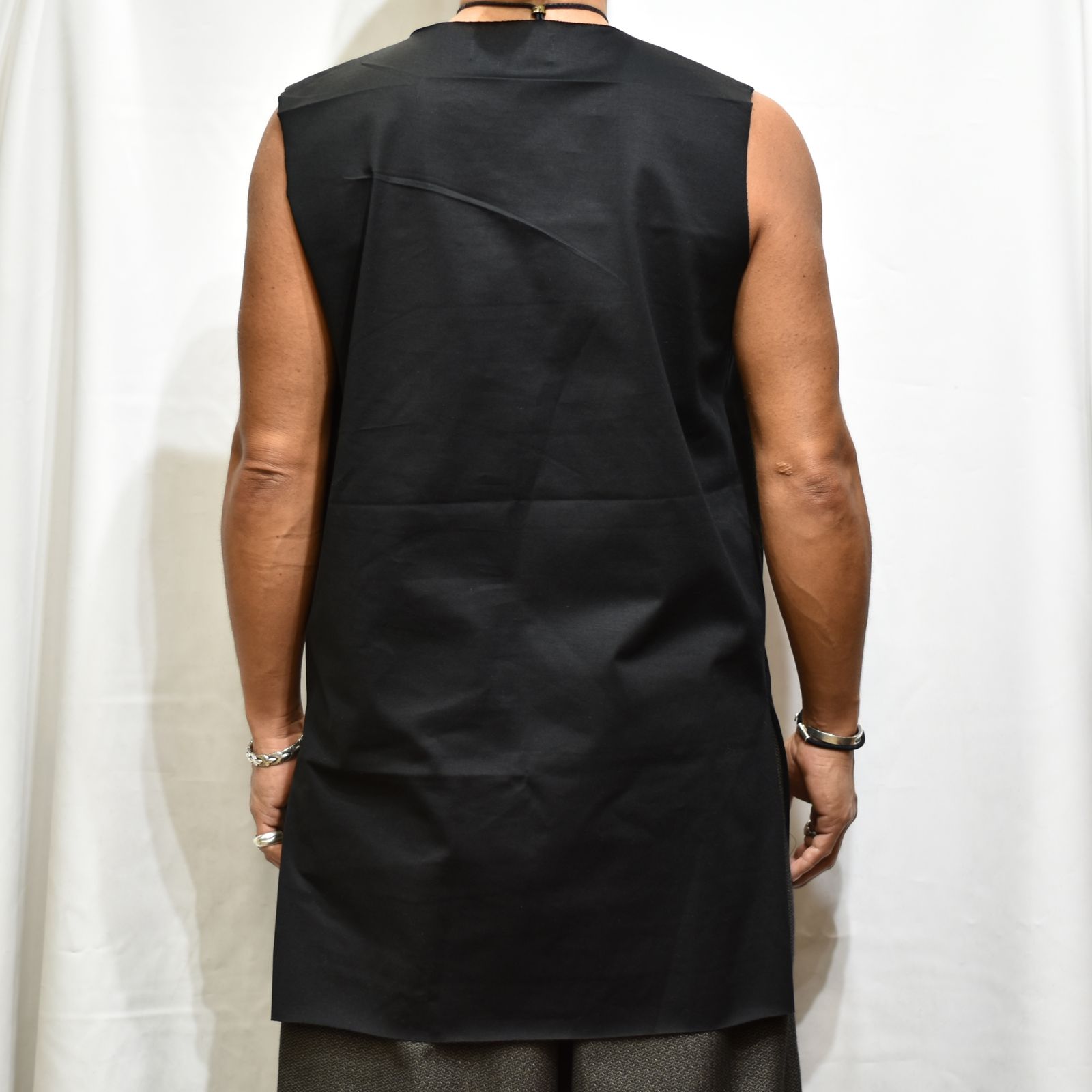 iwahaze pullover (black)