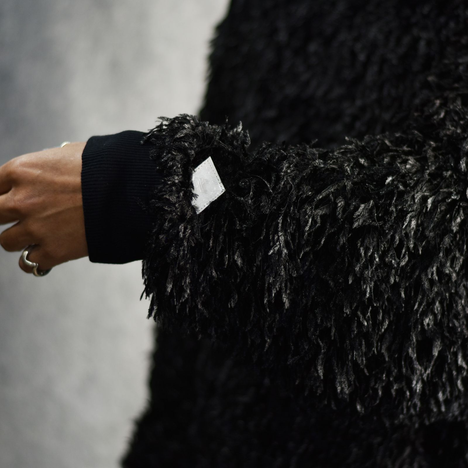 FEATHER KNIT CREWNECK SWEATER (BK) / シャギーニット クルーネック スウェット