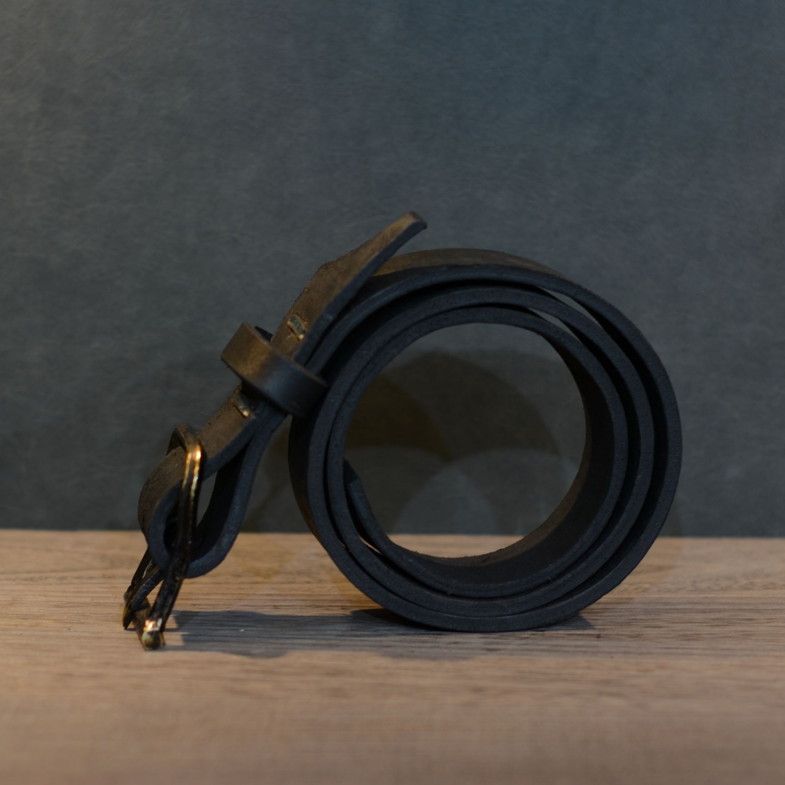 "HANDGRAVING LEATHER BELT"