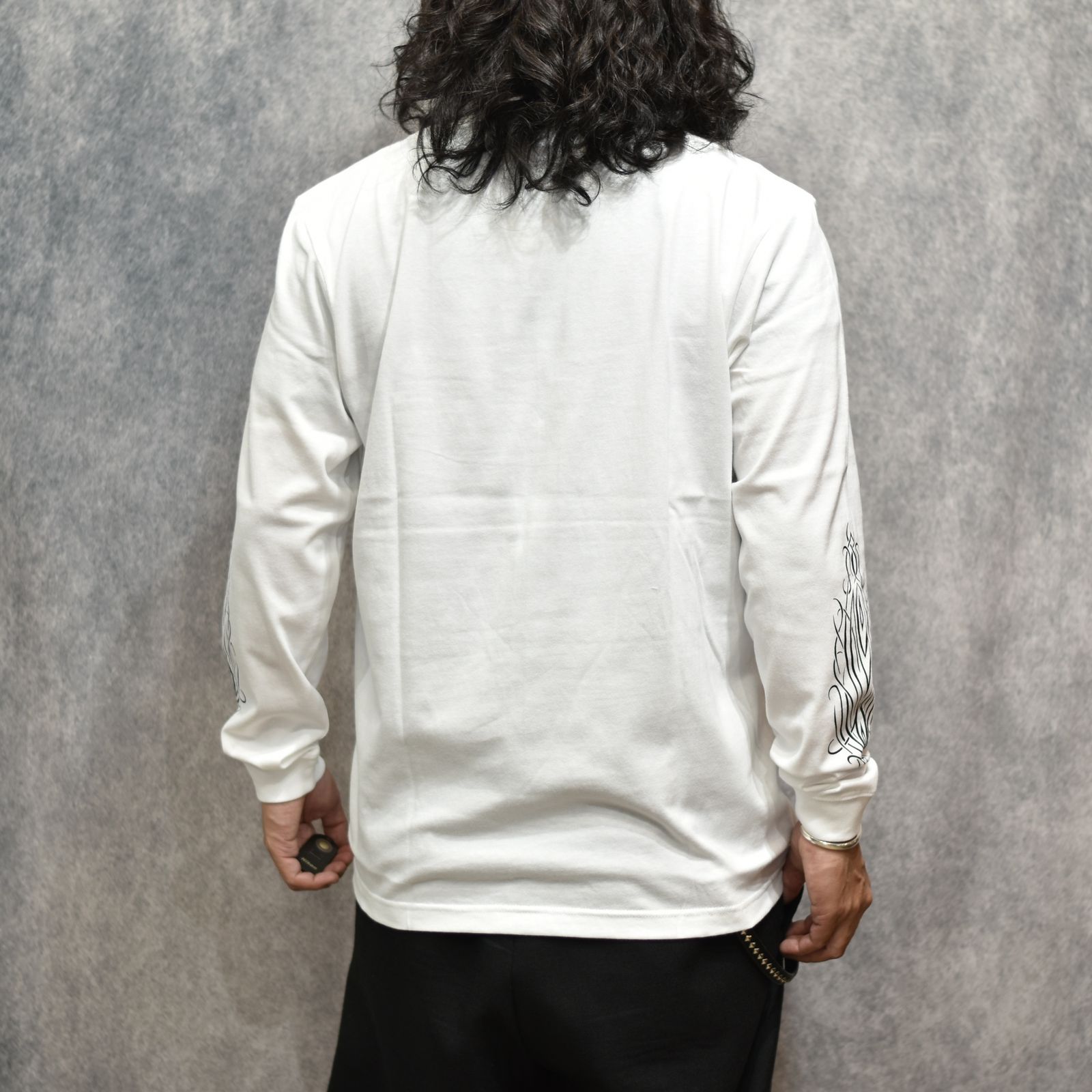 PINSTRIPE L/S TEE (WHITE)｜プリント ロンT｜CR-26SS011