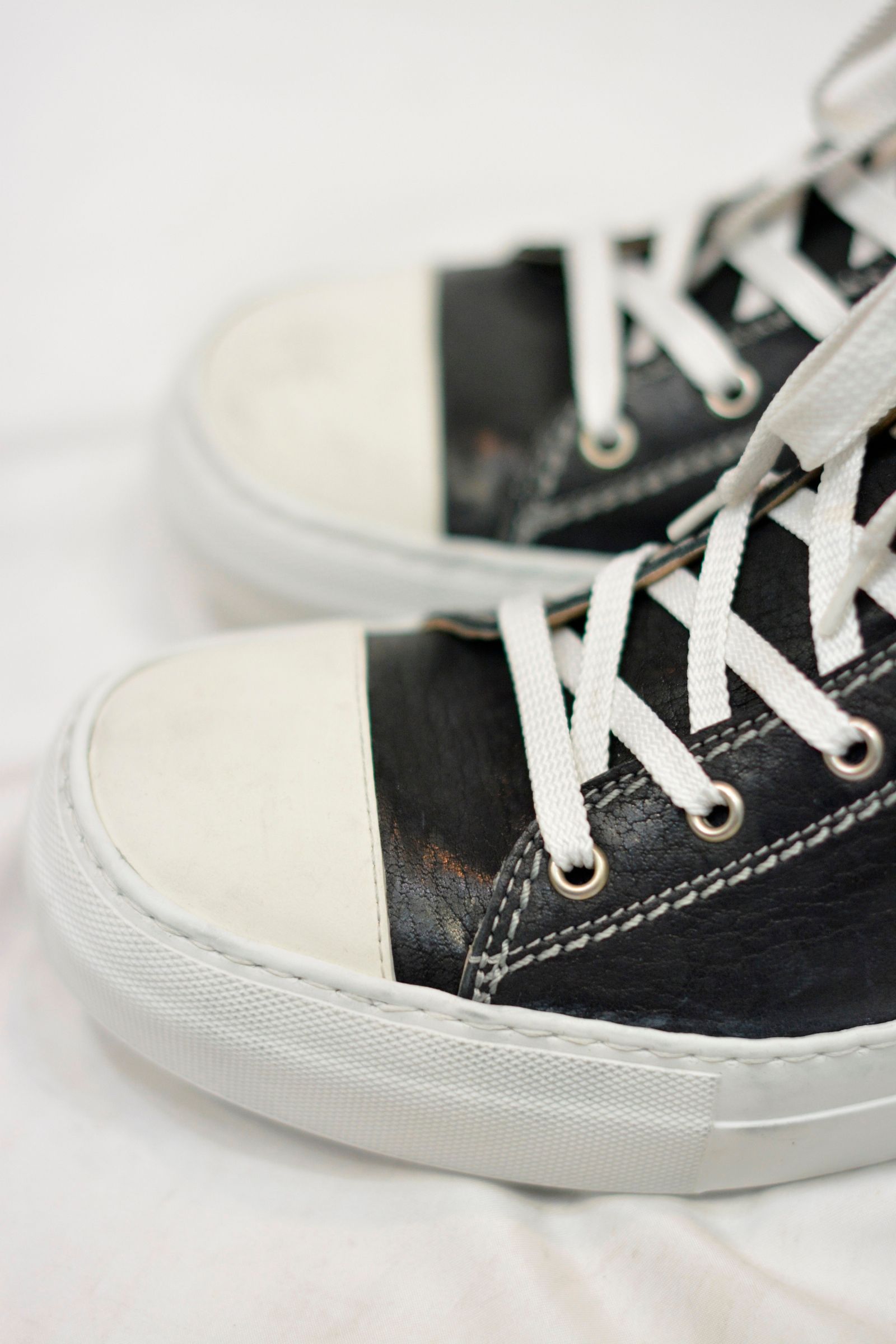 HORSE LEATHER HI-CUT SNEAKER
