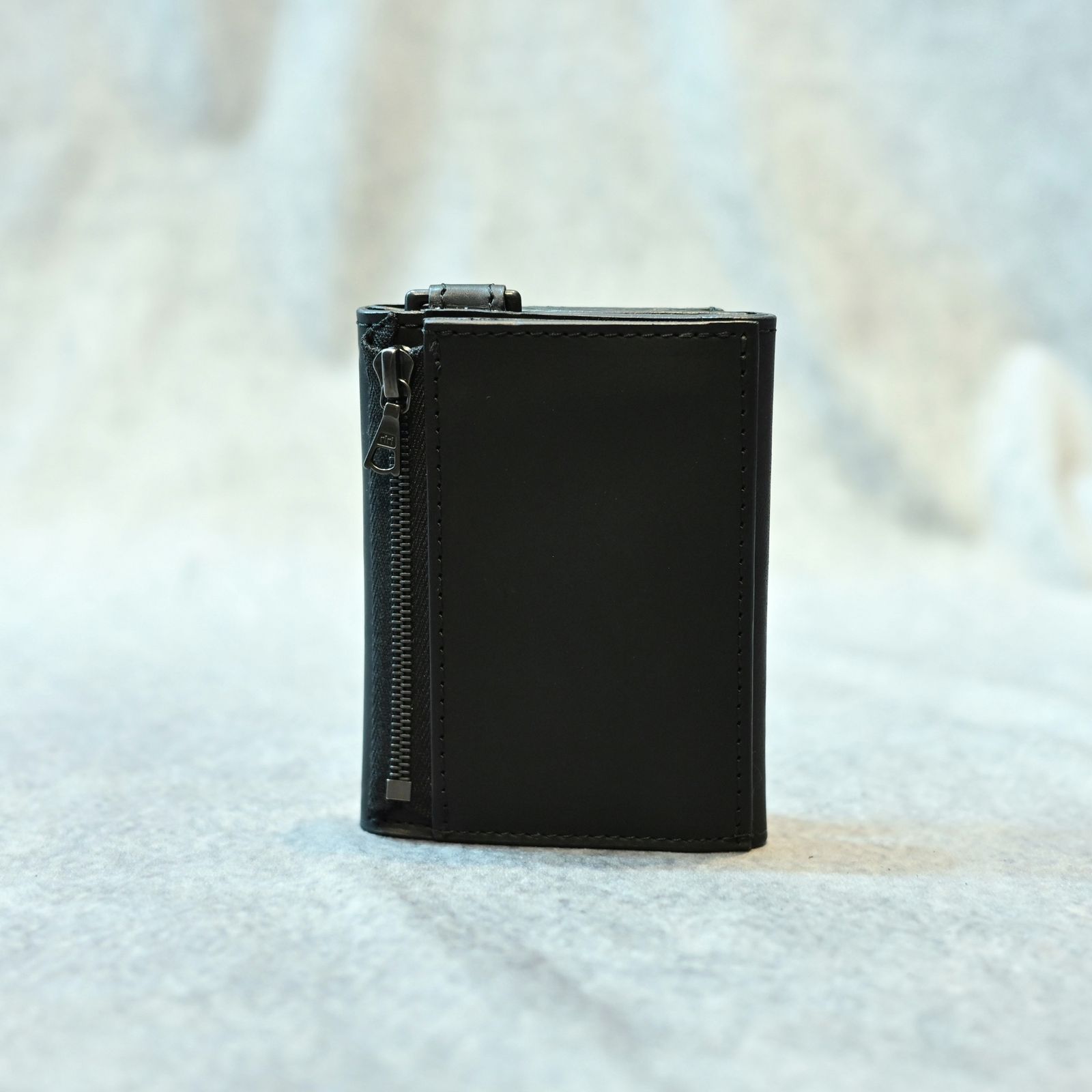 GUIDI カーフ 三つ折りウォレット （BLACK）｜345-38