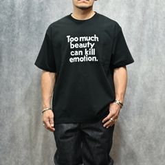 Too Much beauty TEE （BLK） プリント Tシャツ （ブラック）｜MDFBF08402
