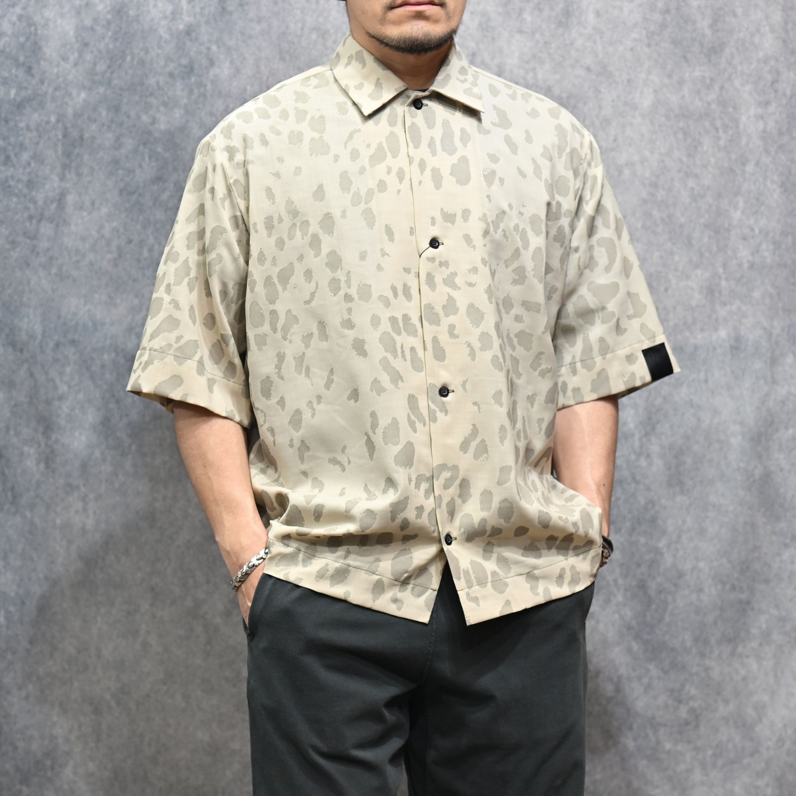 HALF SLEEVE SHIRT （BEIGE / ベージュ）｜半袖シャツ レオパード柄｜2261-SH53-018