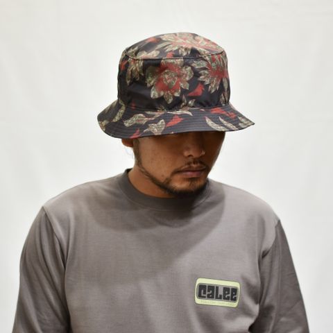 ALLOVER FLOWER PATTERN BUCKET HAT (BLACK)