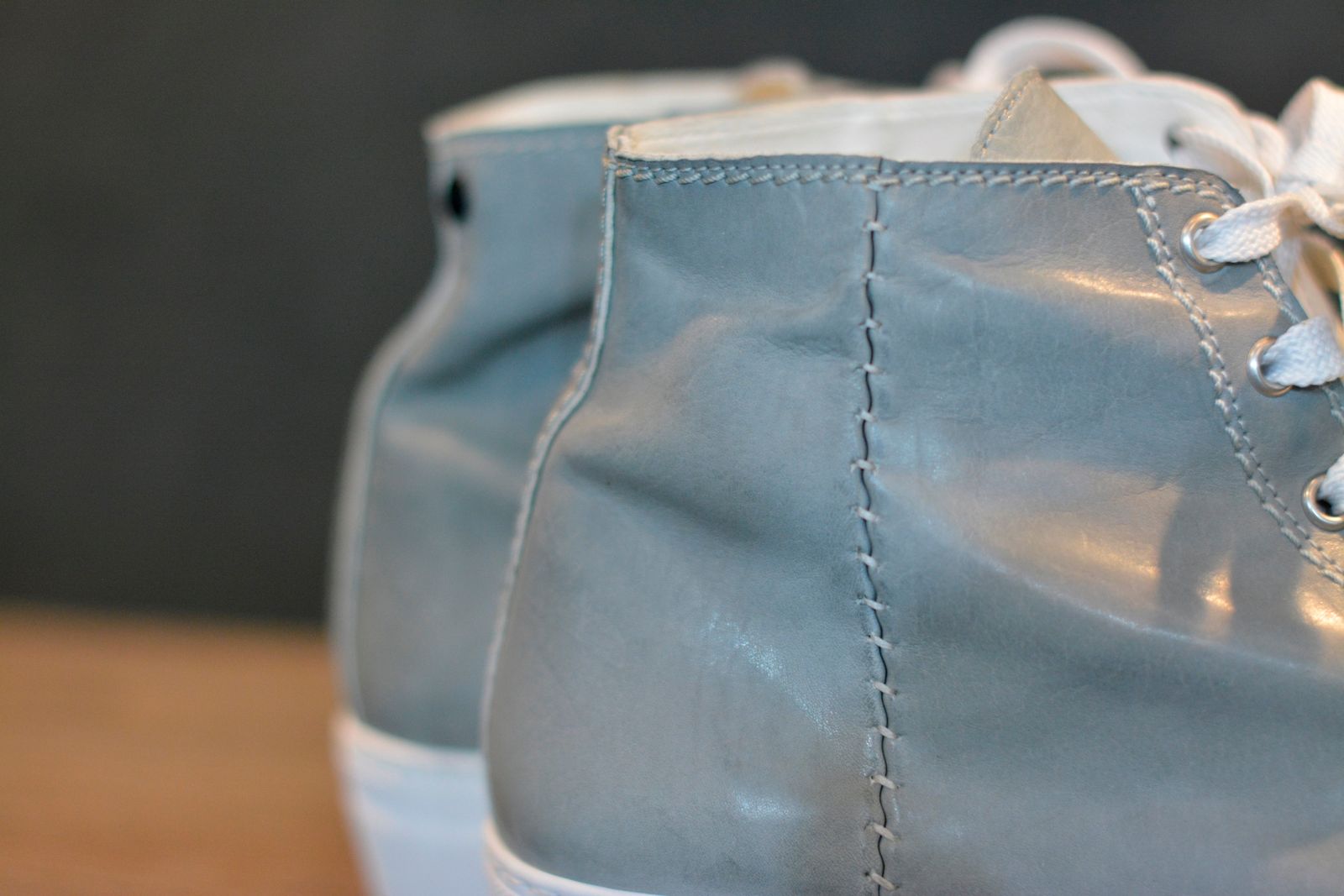CALF LEATHER HI-CUT SNEAKER