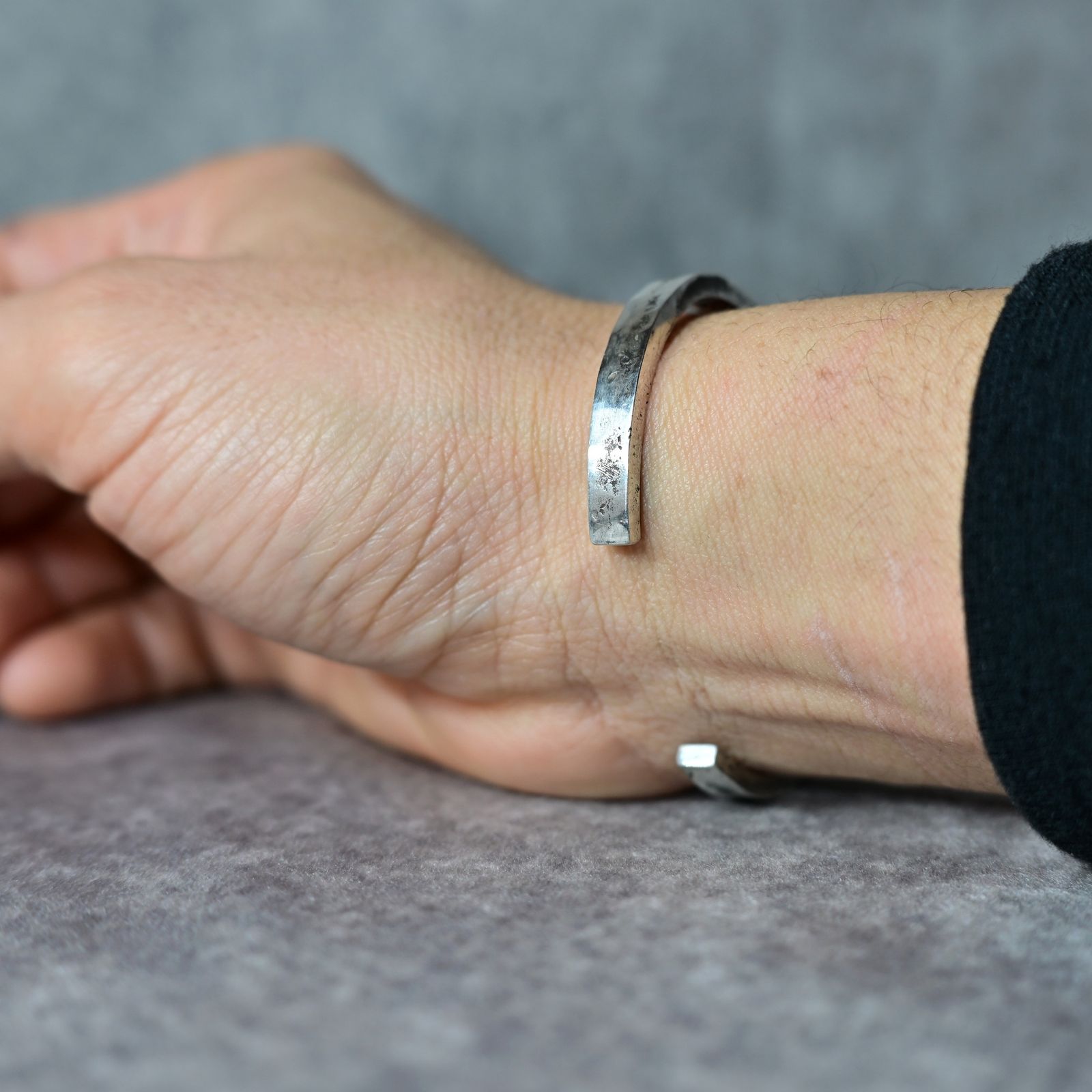 STRAIGHT BANGLE NARROW （M）｜ SILVERS 純銀