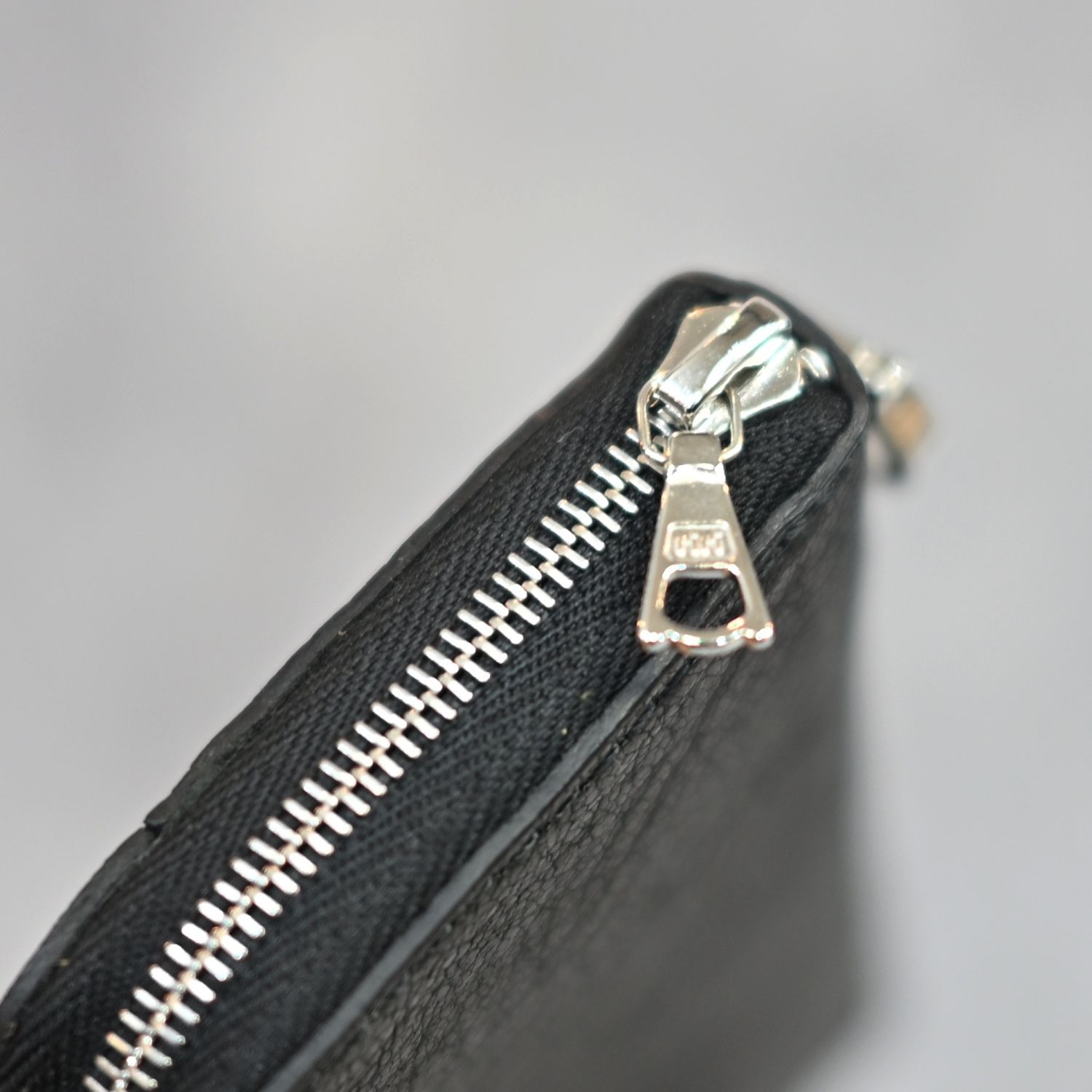 GUIDI ゴートタンニン コインケース (BLACK / ブラック) / 890-02