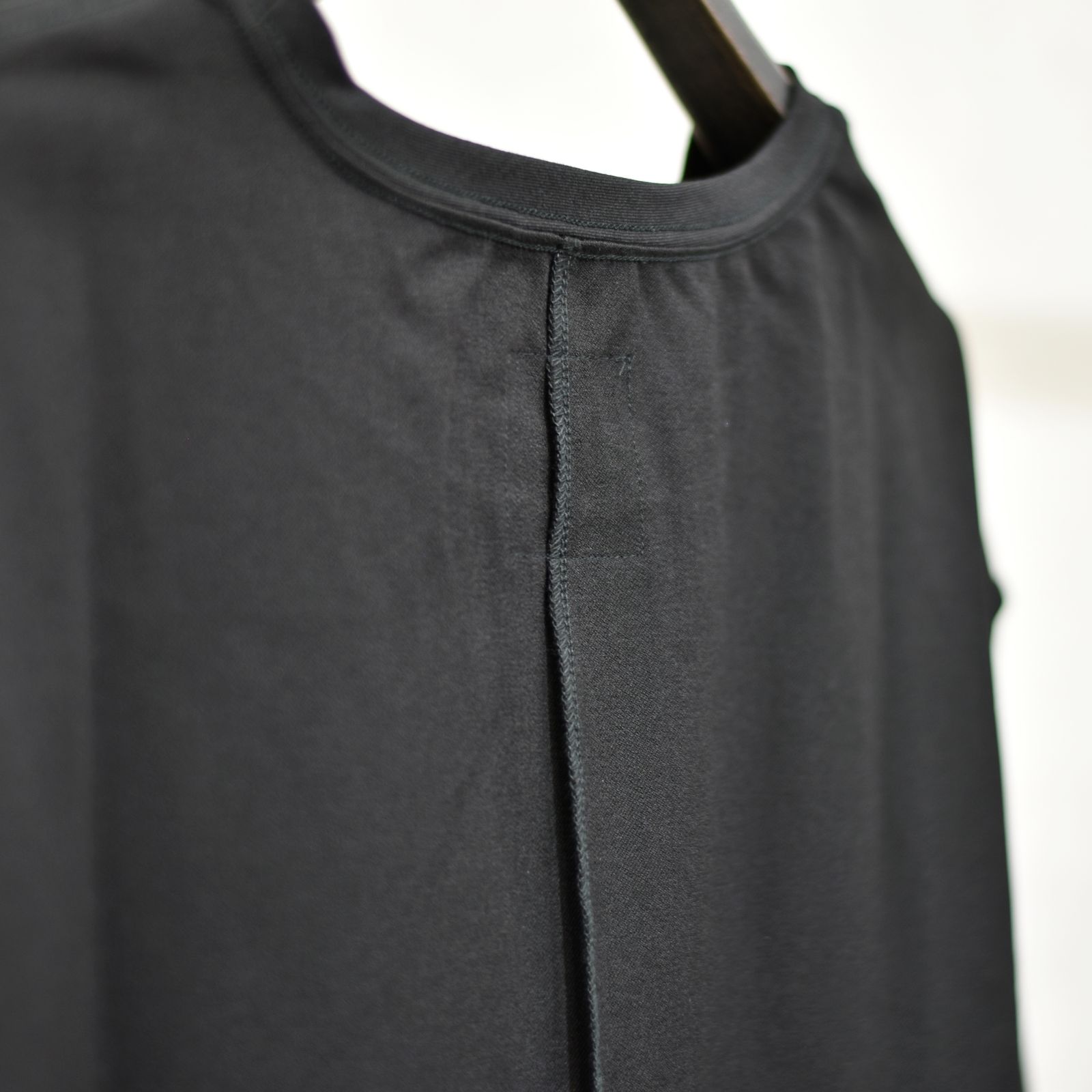 ポリエステルレーヨンアクリル ストレッチ カットソー （BLACK）