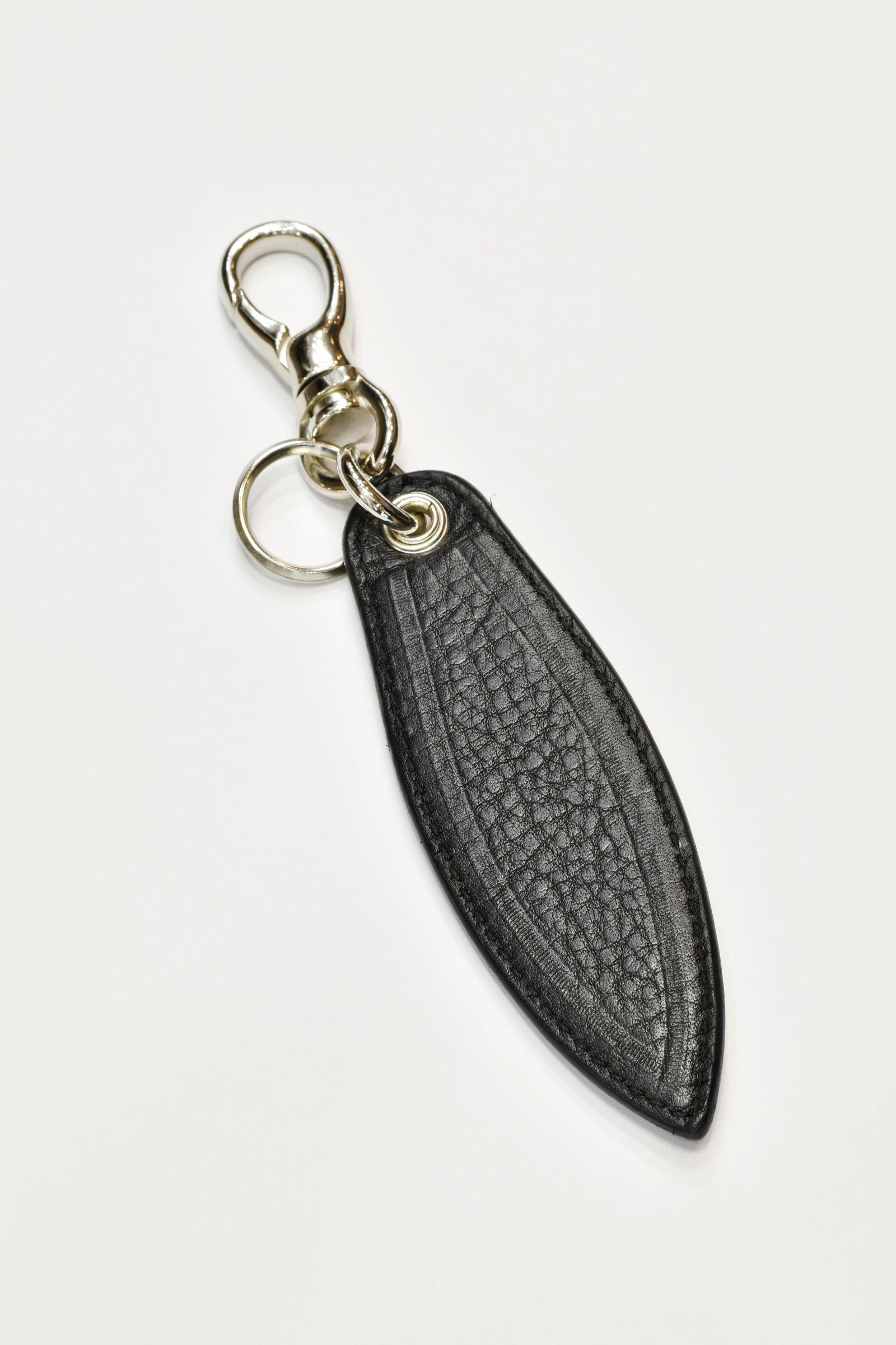 STUDS & EMBOSSING ASSORT LEATHER KEY RING (BLACK E / 革パッチタイプ)