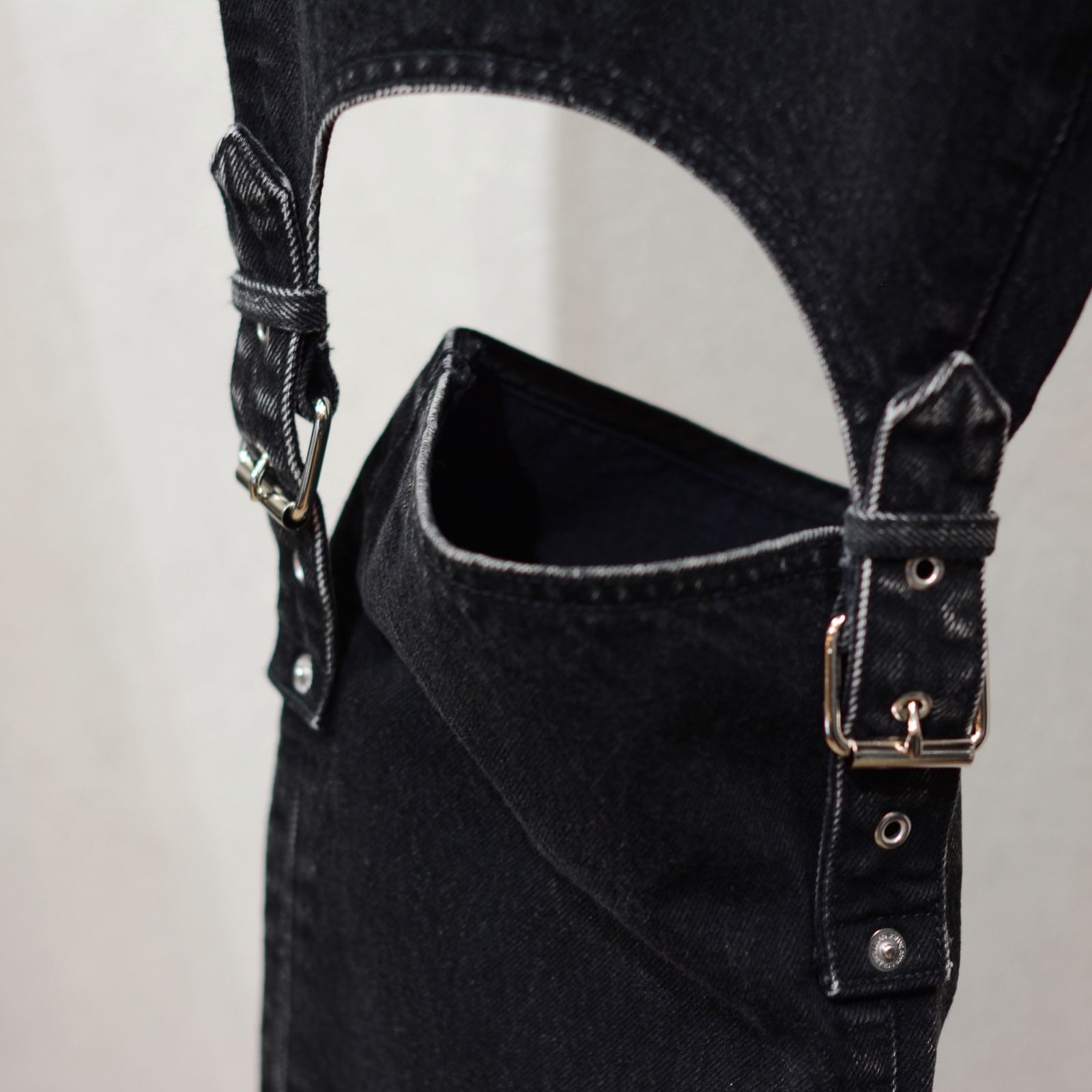 Washed denim detachable pants”