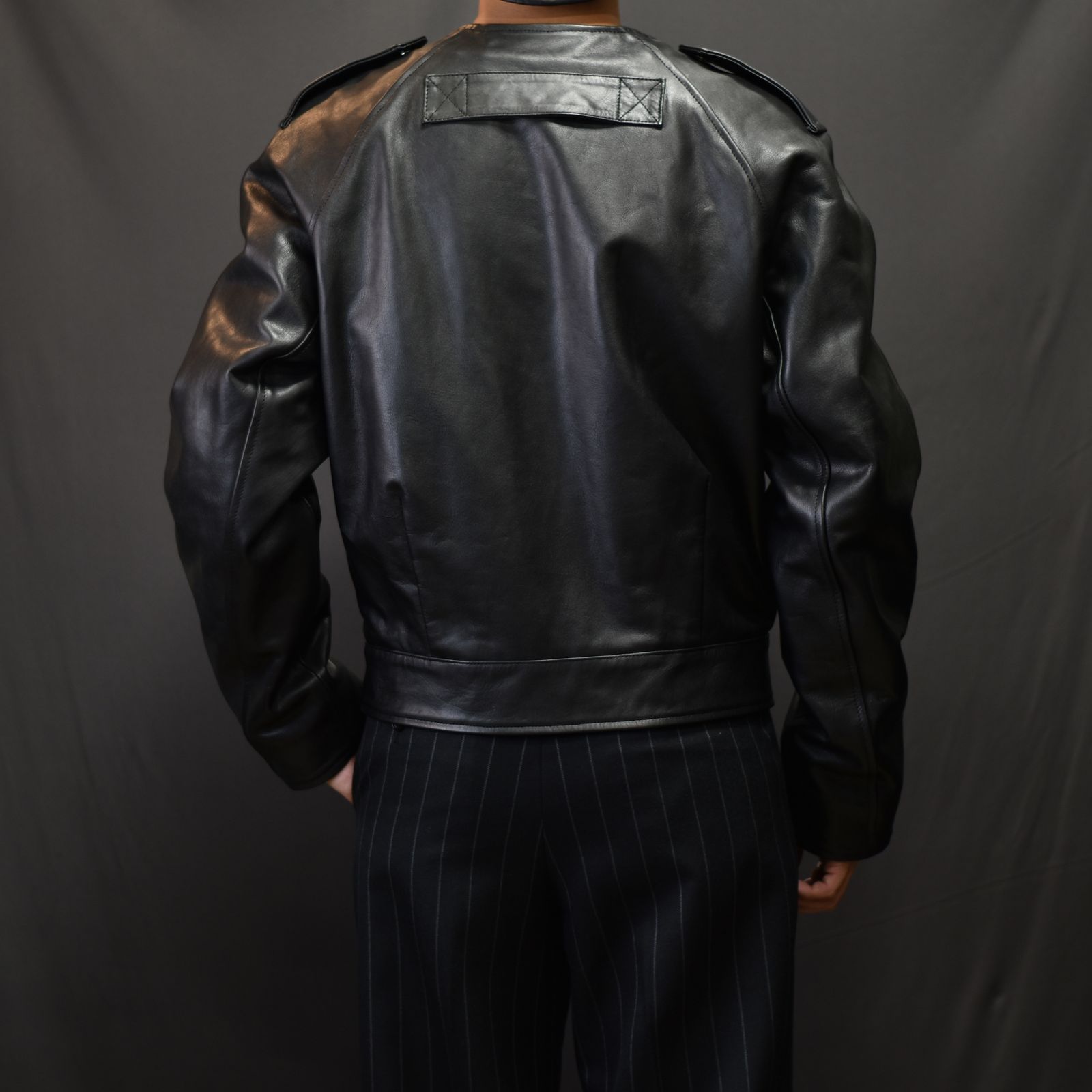 JOHNLAWRENCESULLIVAN - Leather Flight Jacket （BLACK） ノーカラー 