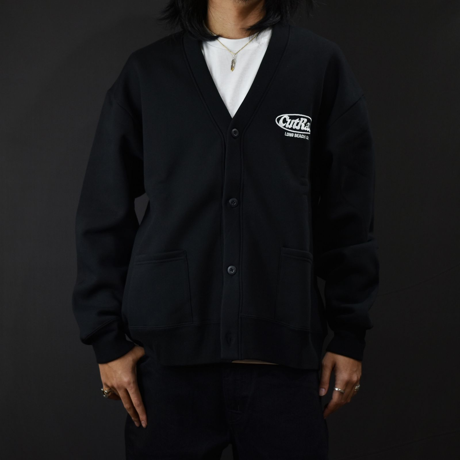 CUTRATE LOGO EMBROIDERY SWEAT CARDIGAN (BLACK×WHITE) / ロゴ刺繍 スウェットカーディガン