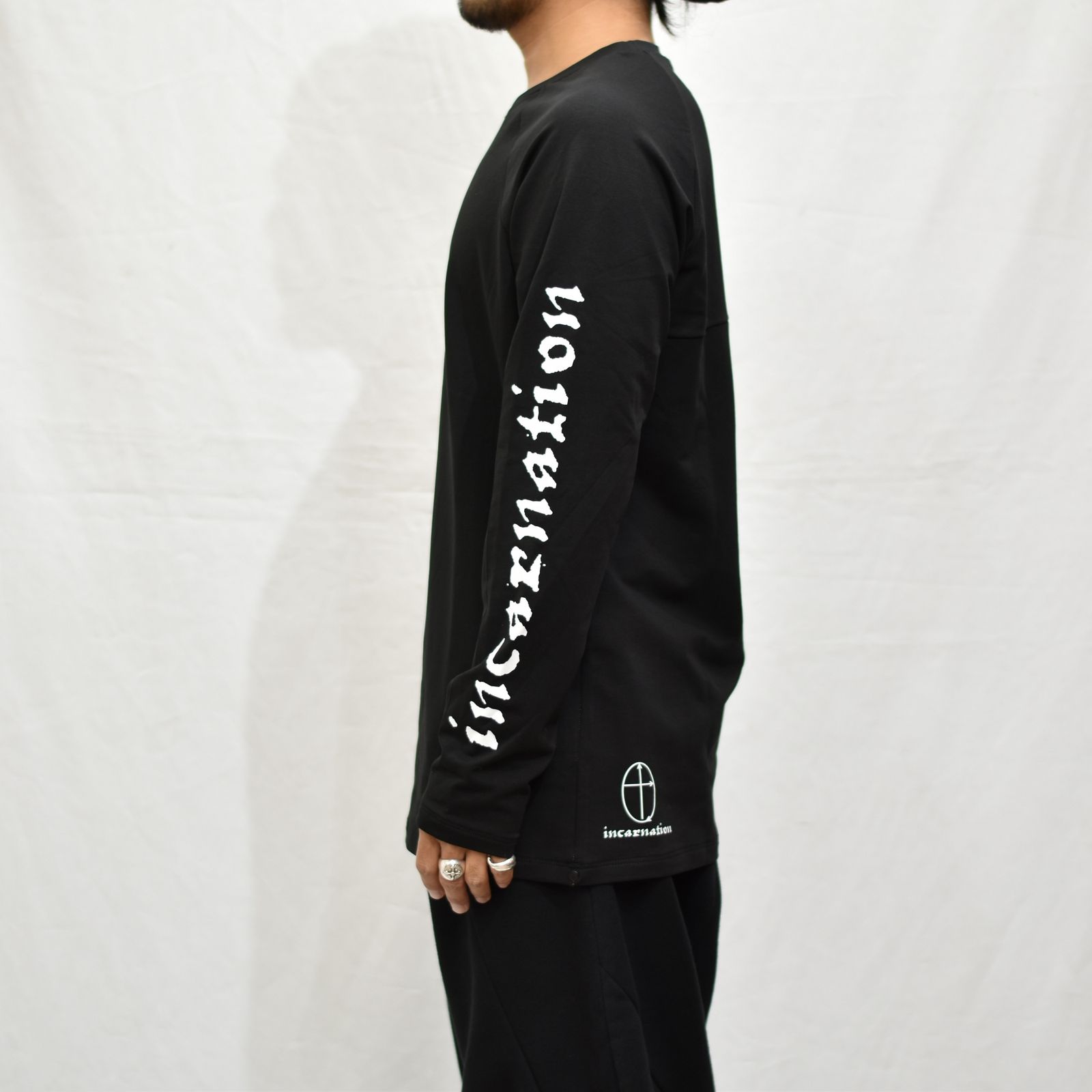 COTTON BLASTANE CUT&SAWN RAGLAN LONG SLEEVE (BLK×WHT)