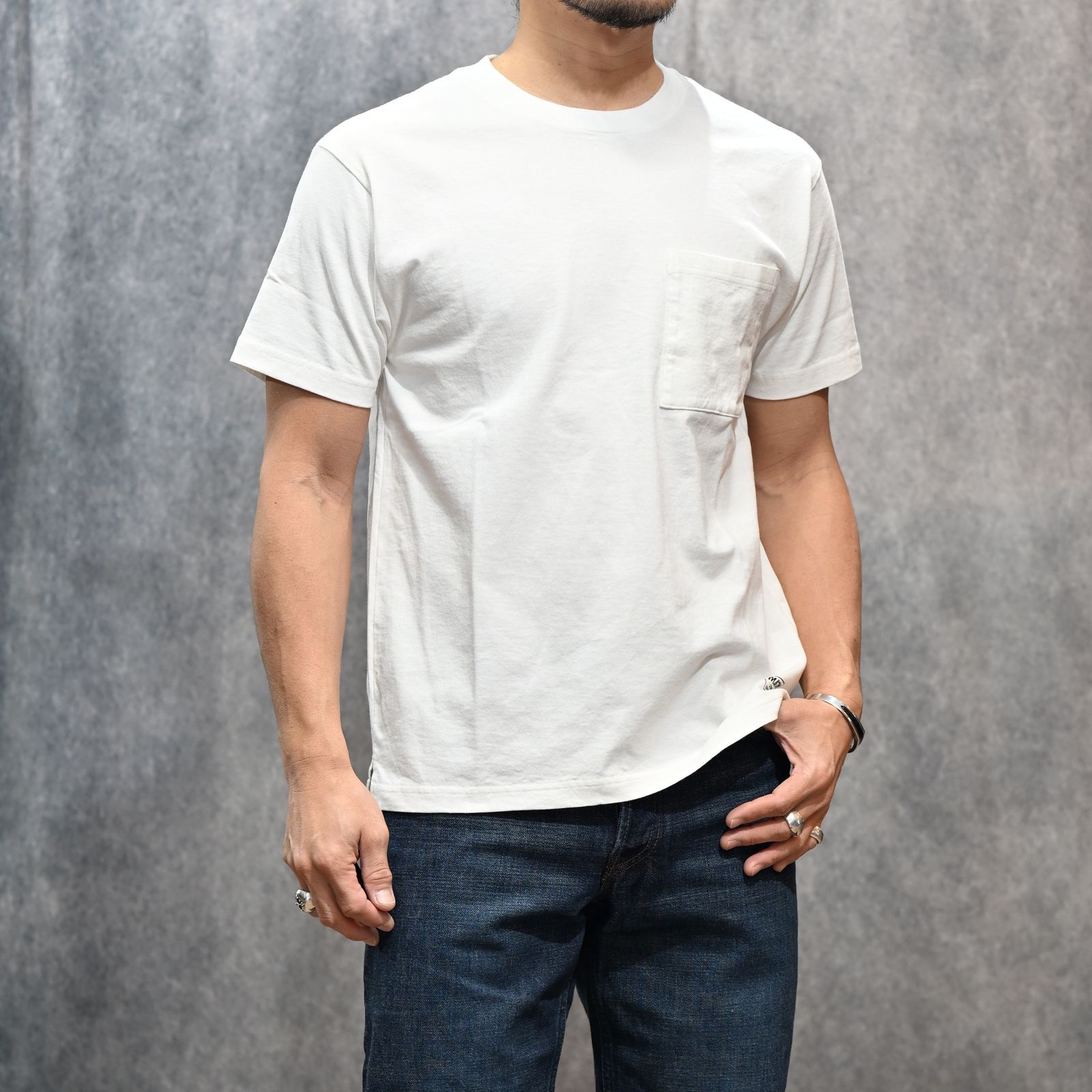 × M&M CUSTOM PERFORMANCE Star Embroidery Pocket Tee （WHT）｜× エムアンドエムカスタムパフォーマス 星刺繍 ポケットTシャツ｜MND-MM41