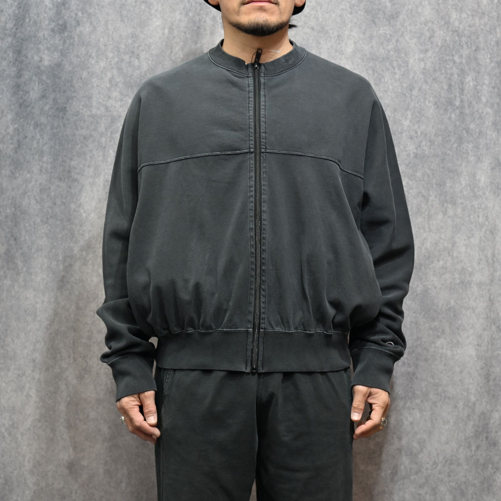 N.HOOLYWOOD × Champion｜REVERSIBLE CARDIGAN （CHARCOAL / チャコール）｜リバーシブルカーディガン｜C8-D020