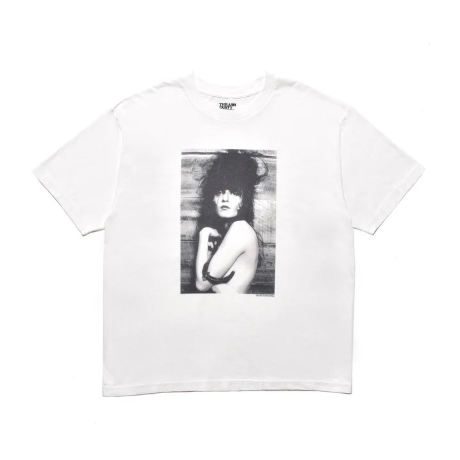 Stie-lo × Irina.L "Sideways figure" T-SH （WHITE） / プリントTシャツ （ホワイト） 25MND-STL007