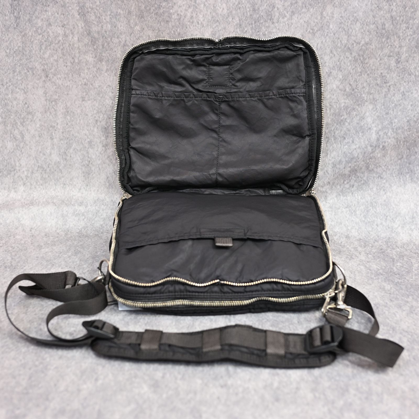 SUPER NYLON SIMPLE SHOULDER BAG (BLACK) / スーパーナイロン ショルダーバッグ （ブラック） PC-015-3075-10