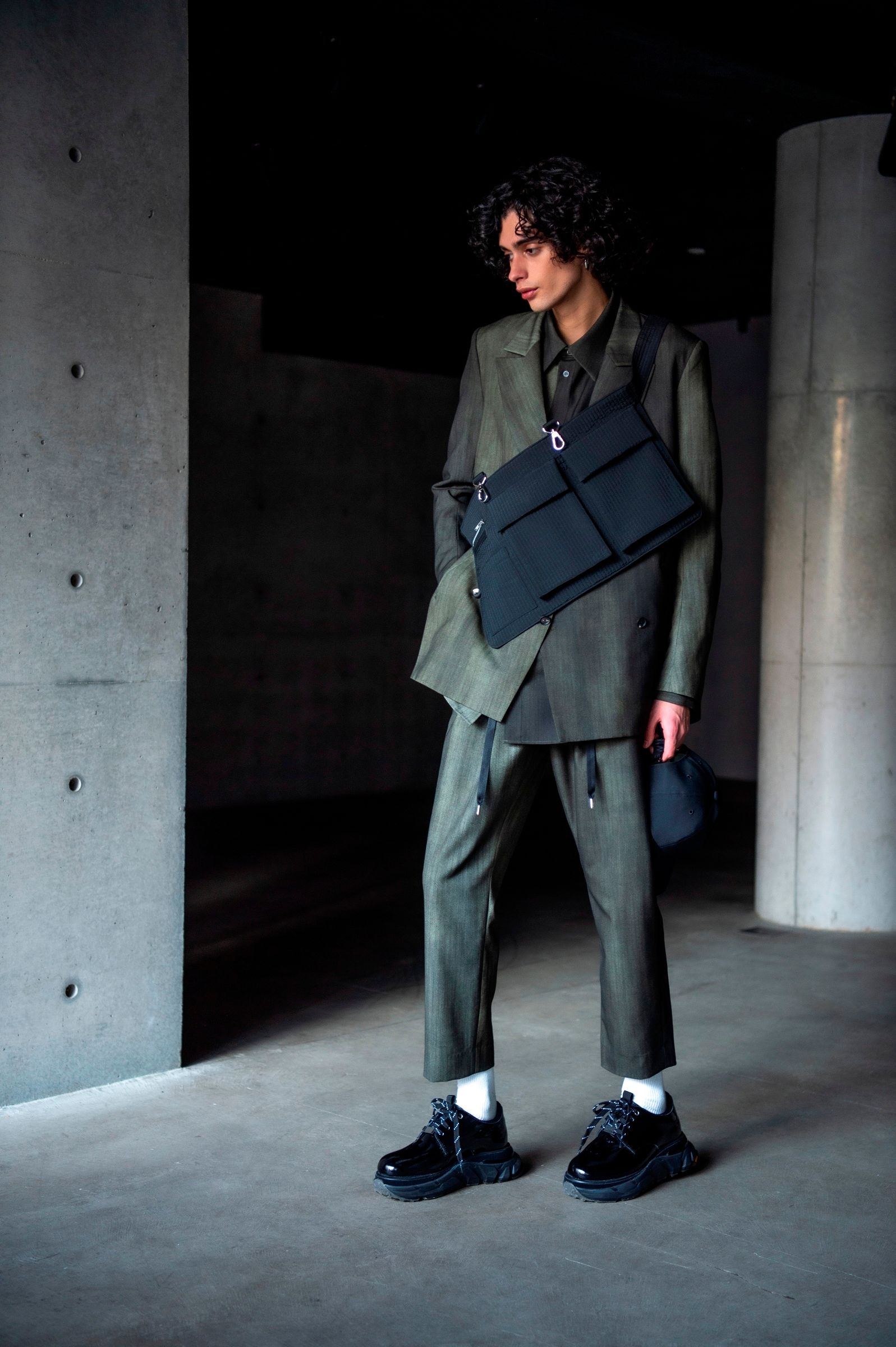 アトリエサロンバッグ / LB21FW-AC01-WR (BLACK)