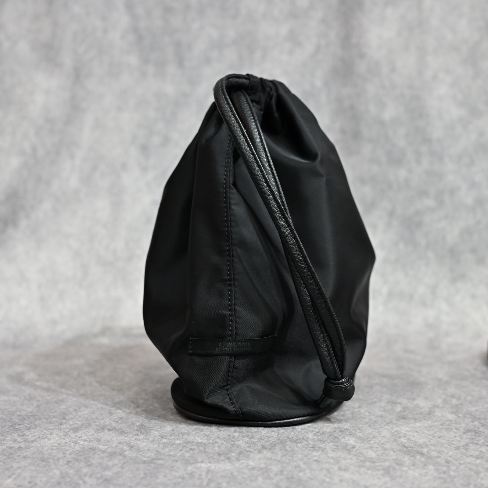 DRAWSTRING BAG （BLACK / ブラック）｜巾着バッグ｜2261-AC08