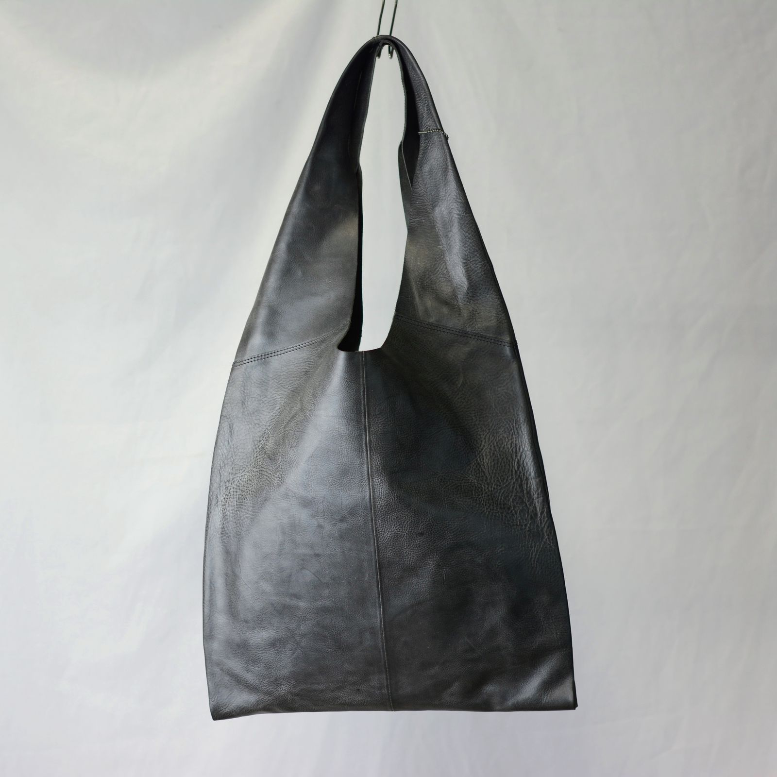 GUIDI カーフWAX仕上げ 限定トート （ブラック）