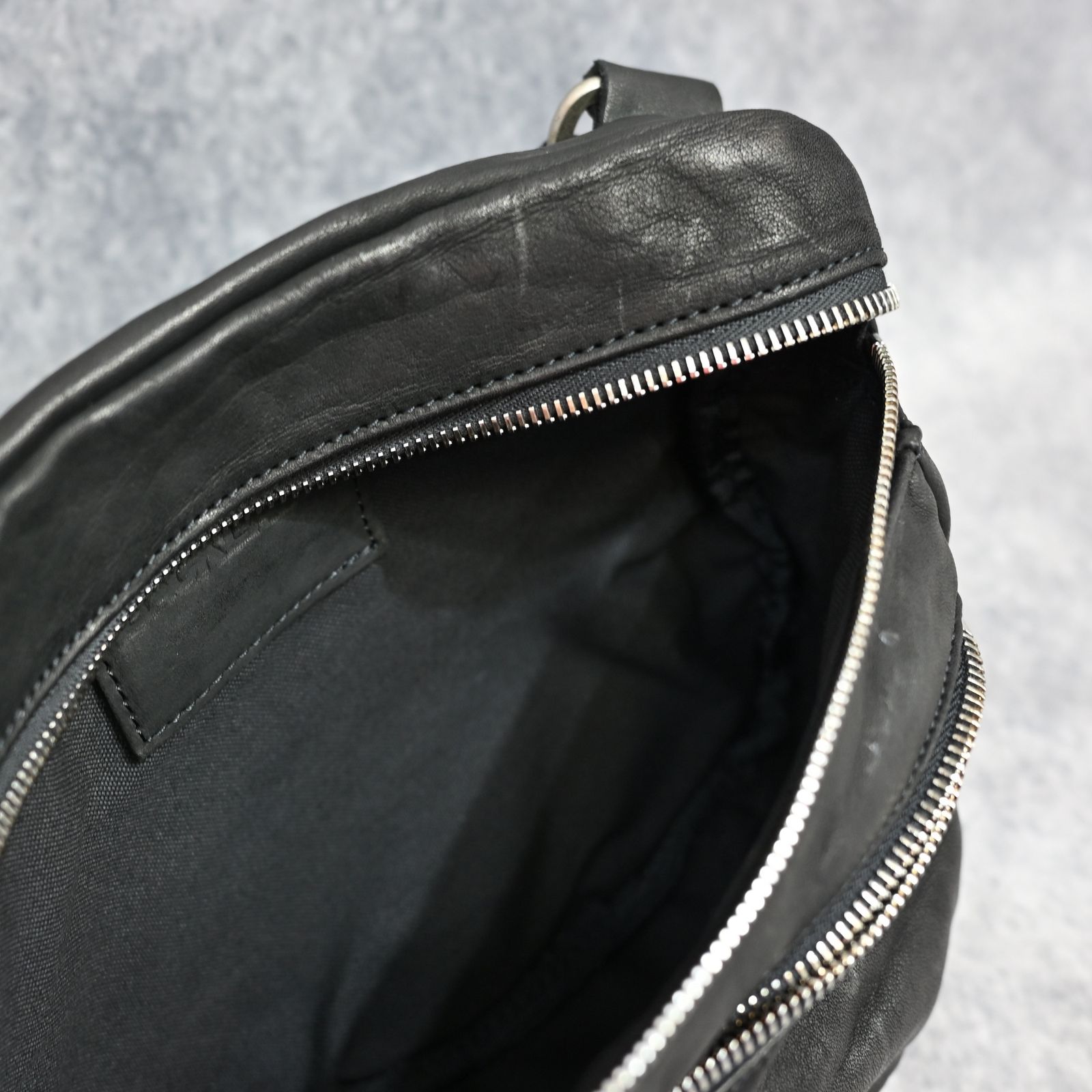 ジャパンダブルショルダー フルタンニン製品染め ショルダーバッグ （BLACK） 92-18