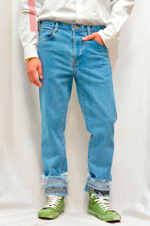 ”CROPPED PRINT DENIM PANTS