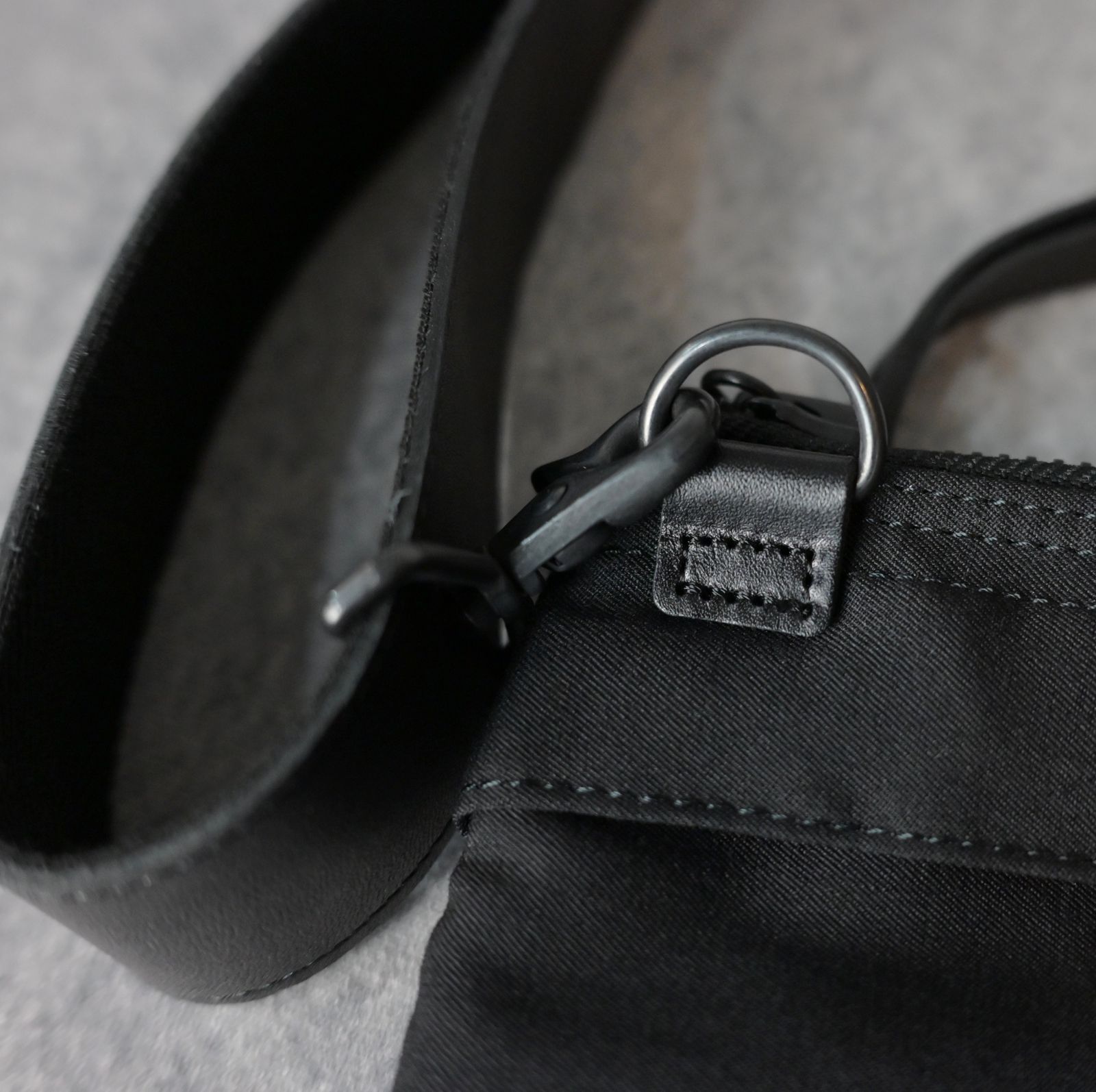 WOOL GABARDINE DOUBLE POUCH （BLACK） /  ウールギャバ ポーチ（ブラック）