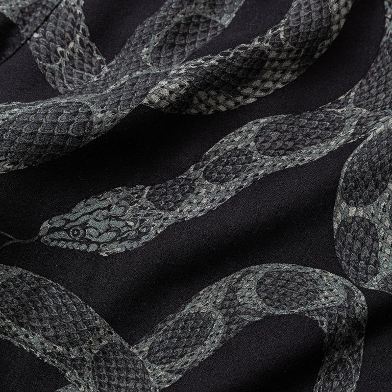 パンツ 046040 CALEE ALLOVER SNAKE PATTERN EASY Ty9QSKdBx9fL.png?width=768