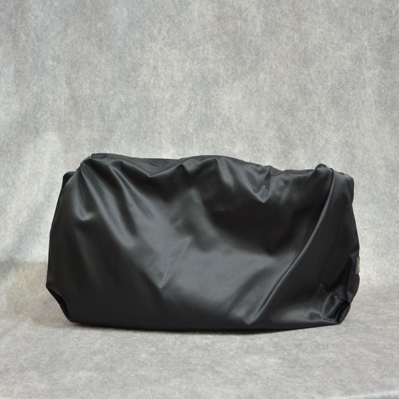 CRESCENT BAG (BLACK) / ナイロン バッグ （ブラック） DK-I34-830-2-02