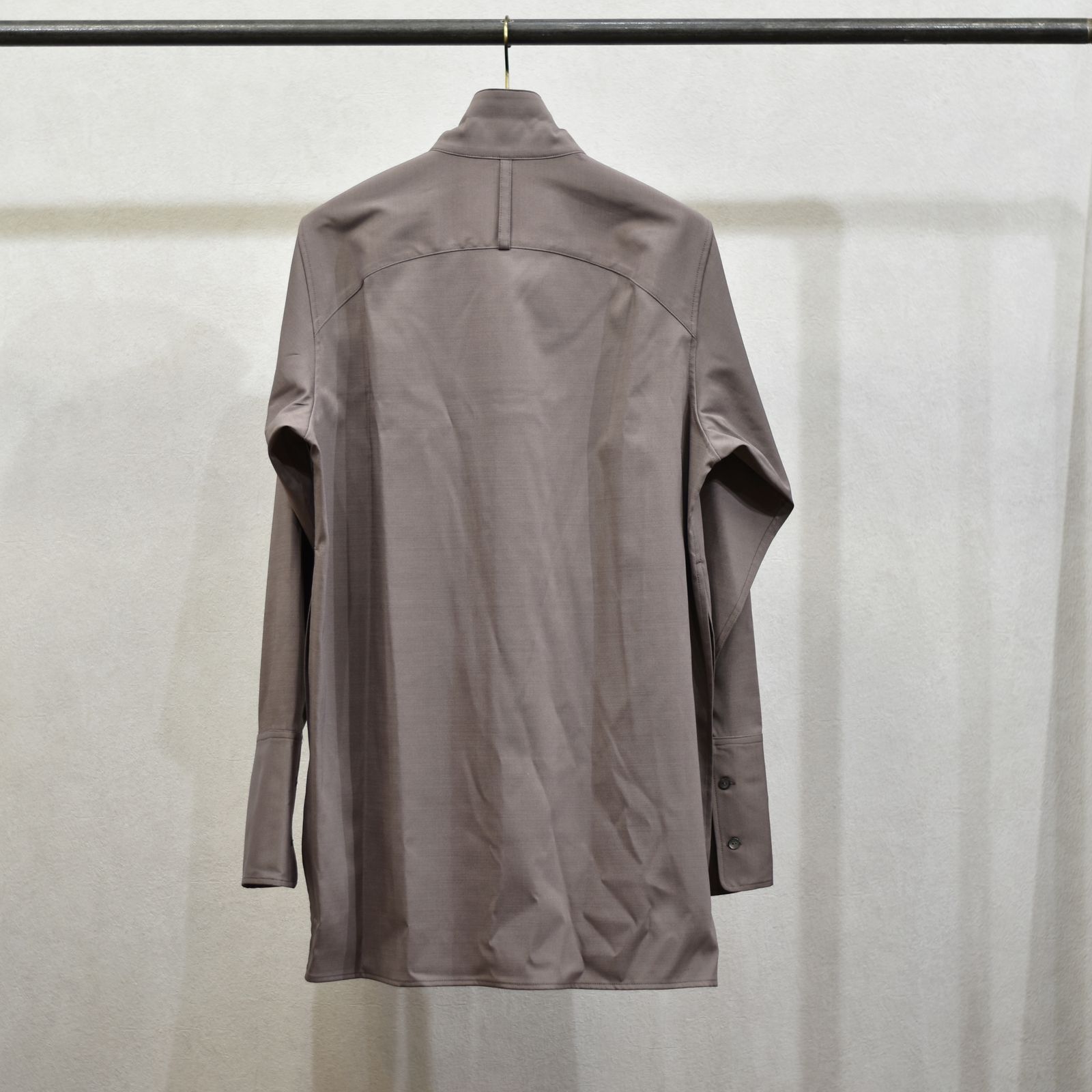 stand neck crevice shirt (AZUKI) / スタンドネック サイドスリット シャツ