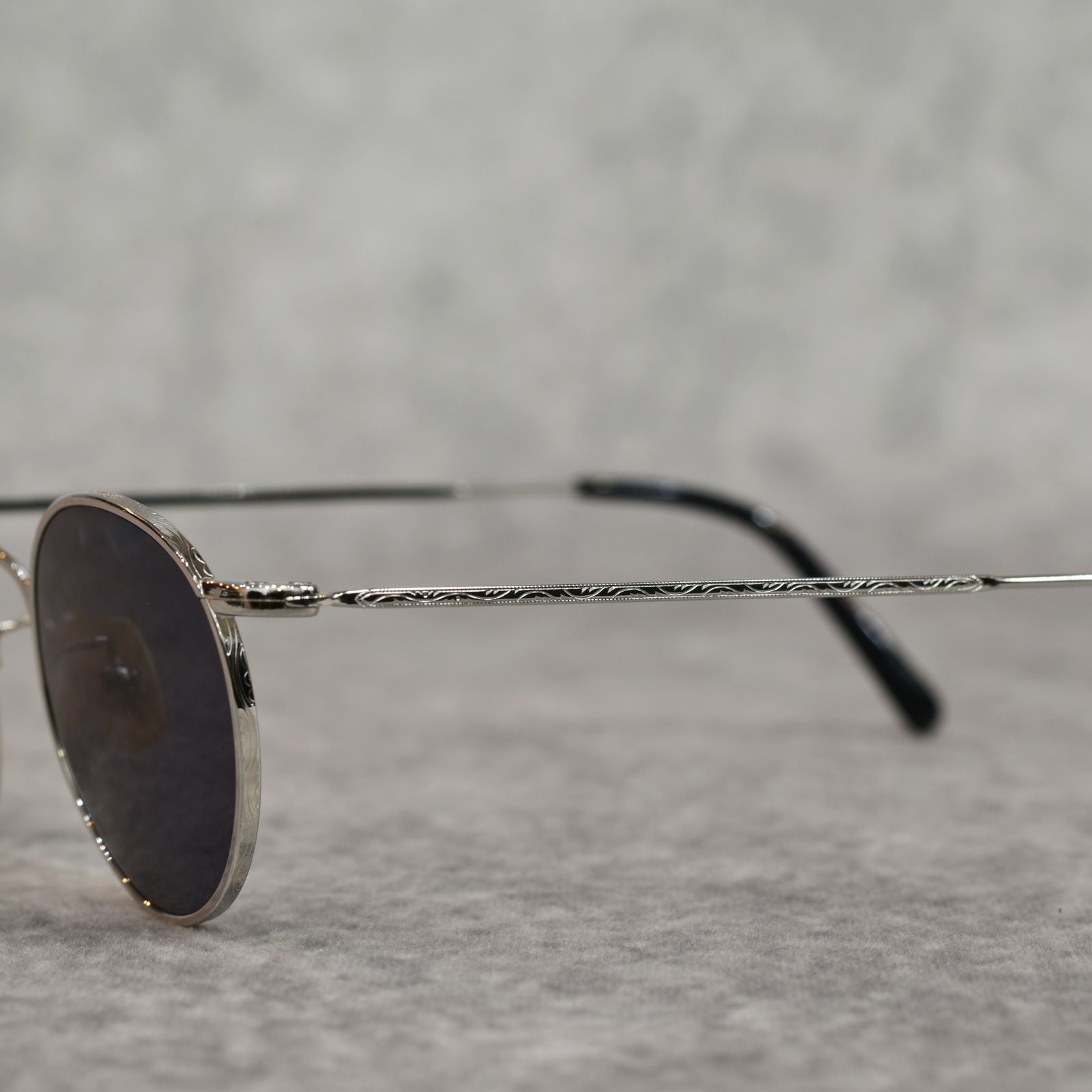 VINTAGE TYPE CIRCLE METAL GLASSES (SILVER / GRAY)｜ヴィンテージタイプ サークルメタル サングラス｜CL-25AW003G