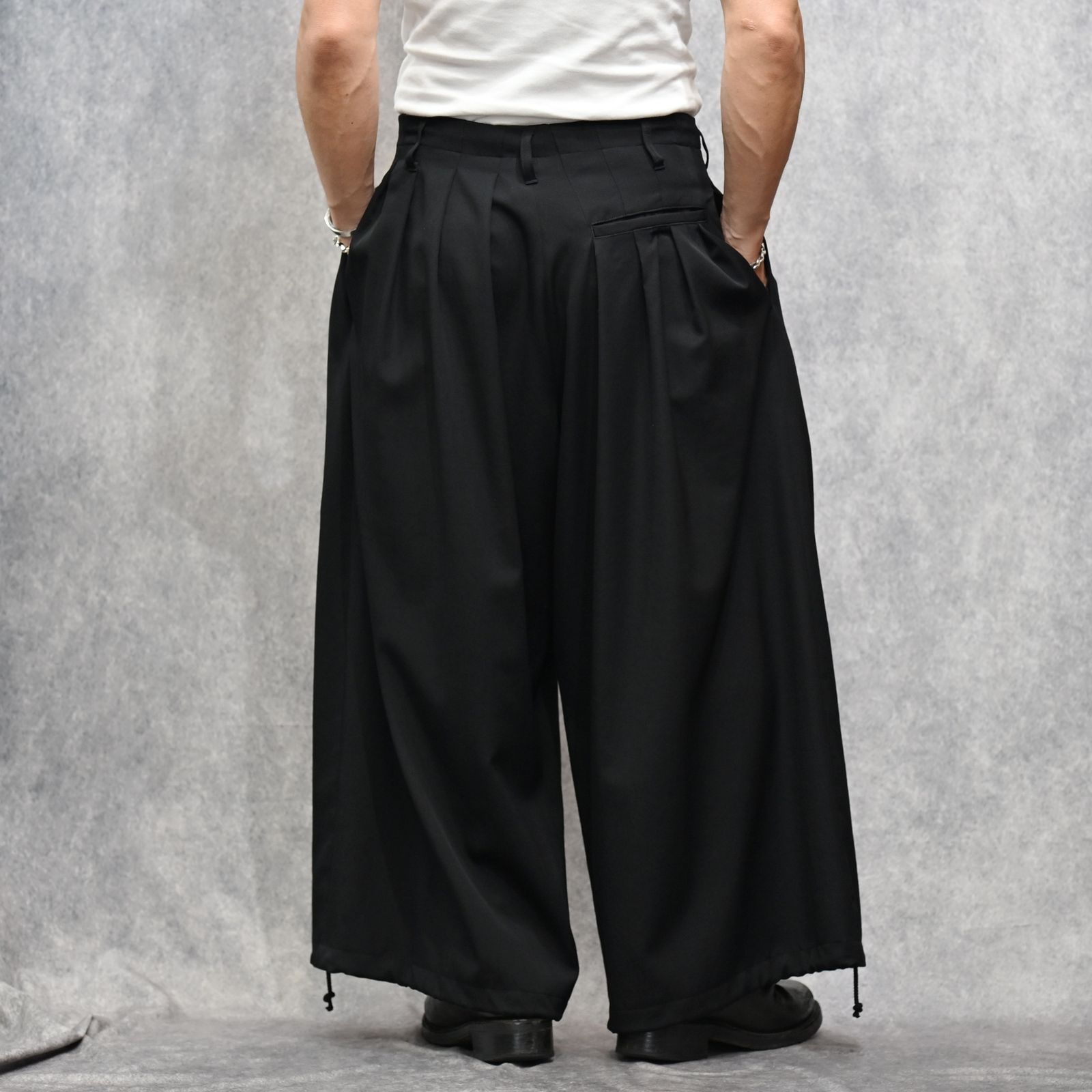 WOOL GABARDINE BALLOON PANTS  （BLACK / ブラック） 12タック バルーンパンツ｜HO-P07-100-2-02