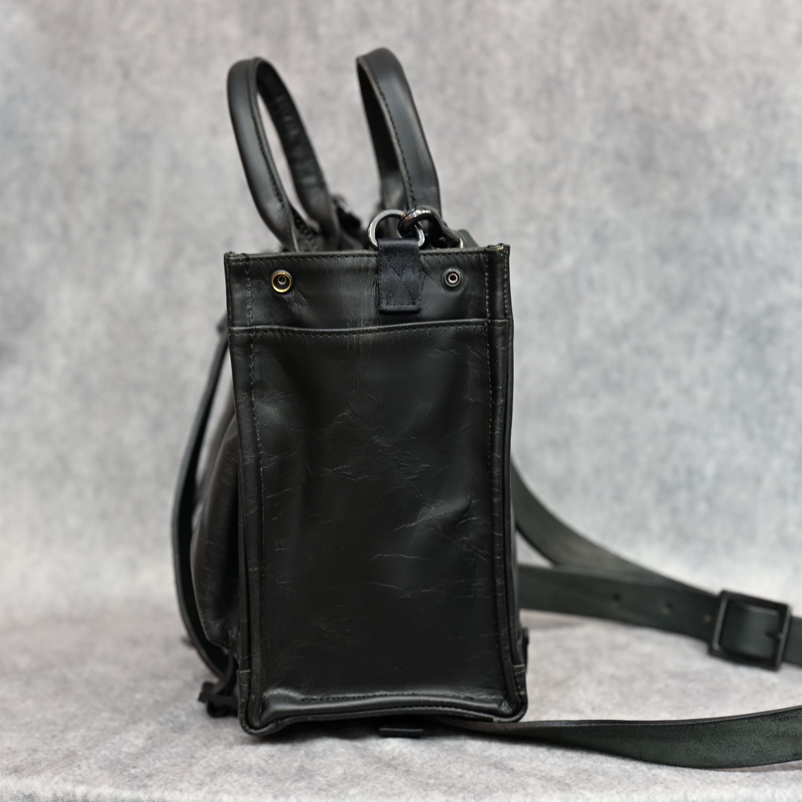 JAPAN HORSE CRACKING VINTAGE MINI-TOTE/SHOULDER BAG （BLACK）｜ジャパンホース ミニトート バッグ｜260-01