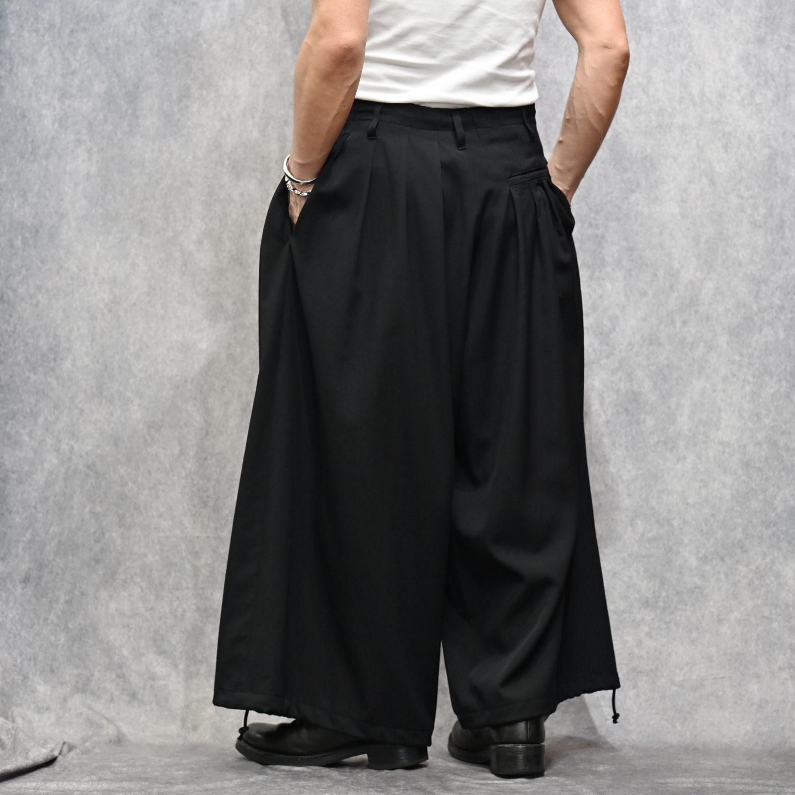 WOOL GABARDINE BALLOON PANTS  （BLACK / ブラック） 12タック バルーンパンツ｜HO-P07-100-2-02