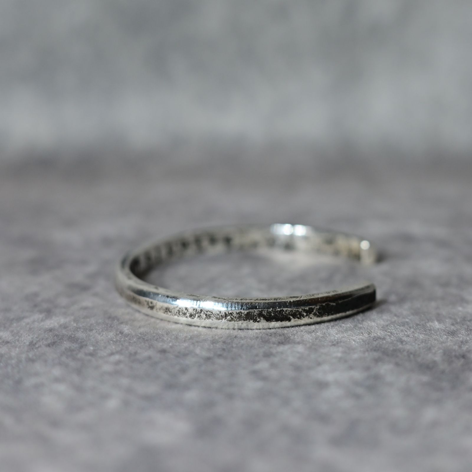ROUND BANGLE NARROW (M)｜ SILVERS 純銀