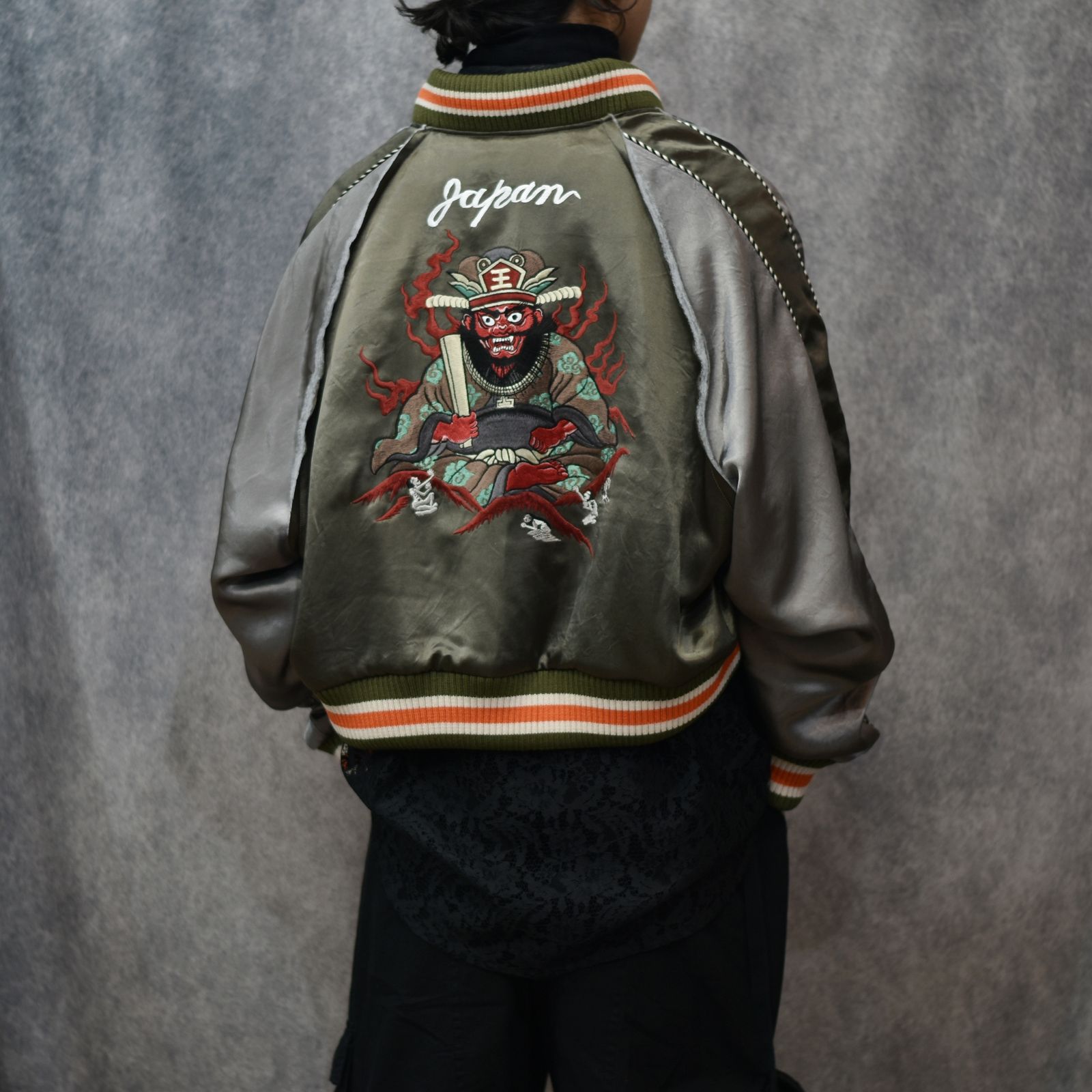 CROPPED YAMA KING EMBROIDERED SOUVENIR JKT (OLIVE)｜閻魔大王 スーベニアジャケット・スカジャン ショート丈・短丈｜PD25AW02